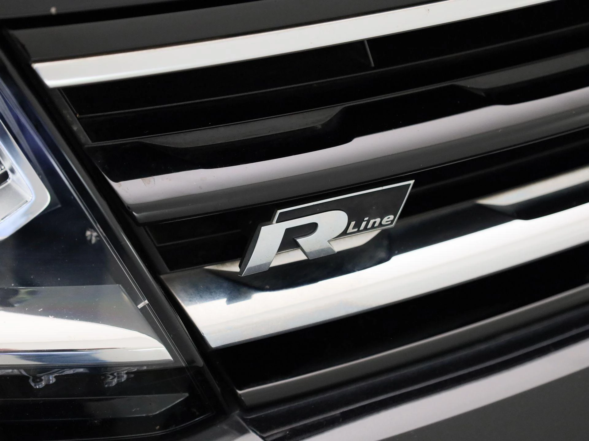 Volkswagen-Tiguan-image-36