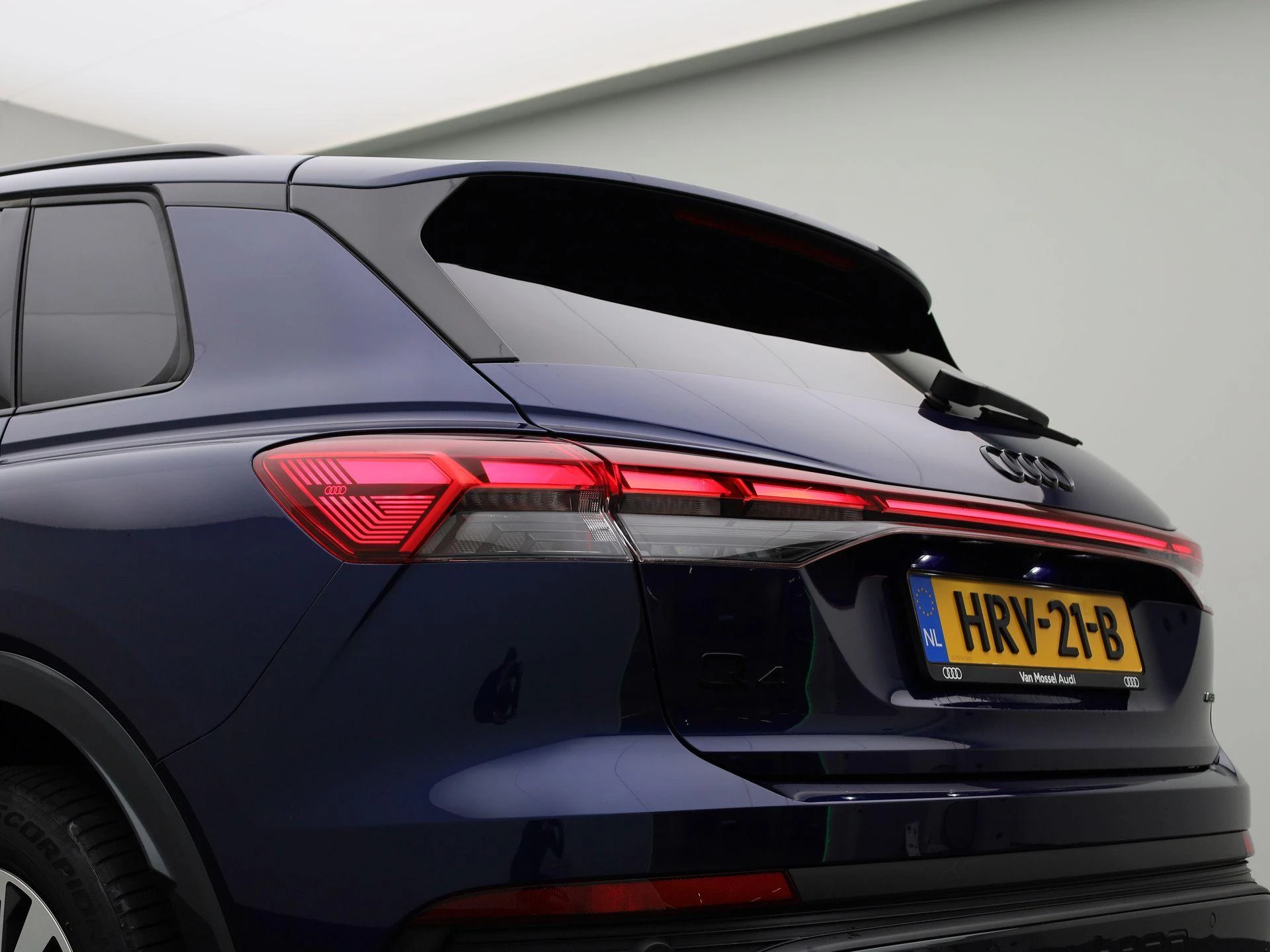 Audi-Q4 e-tron-image-44