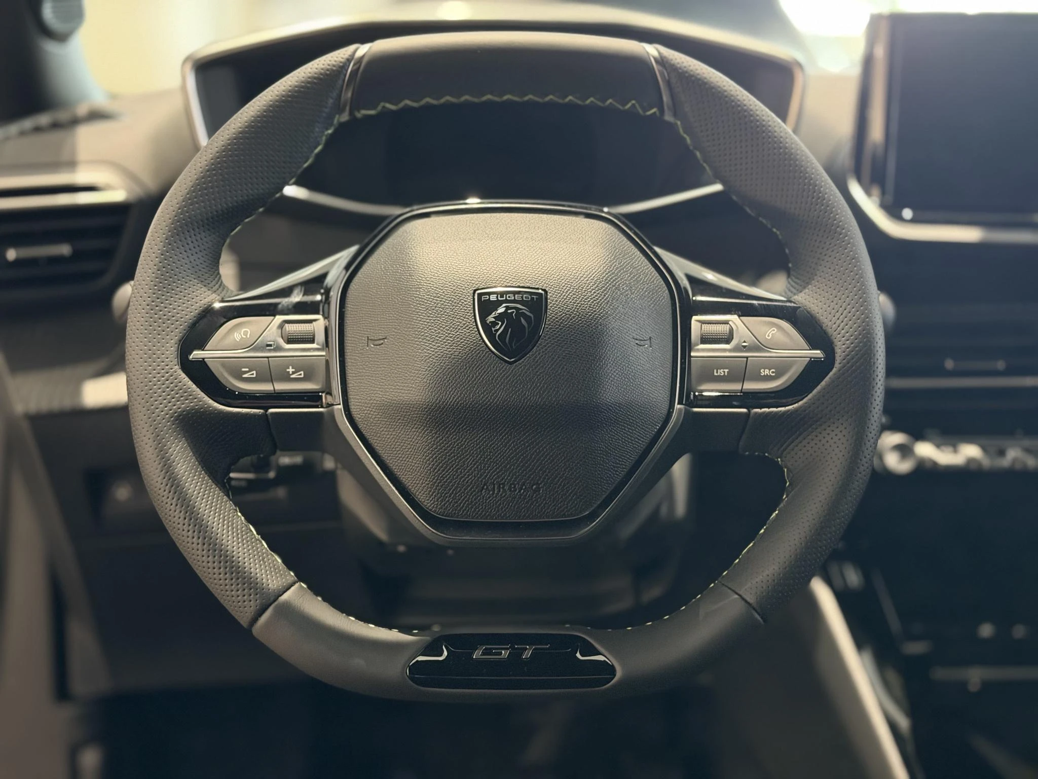 Peugeot-2008-image-3