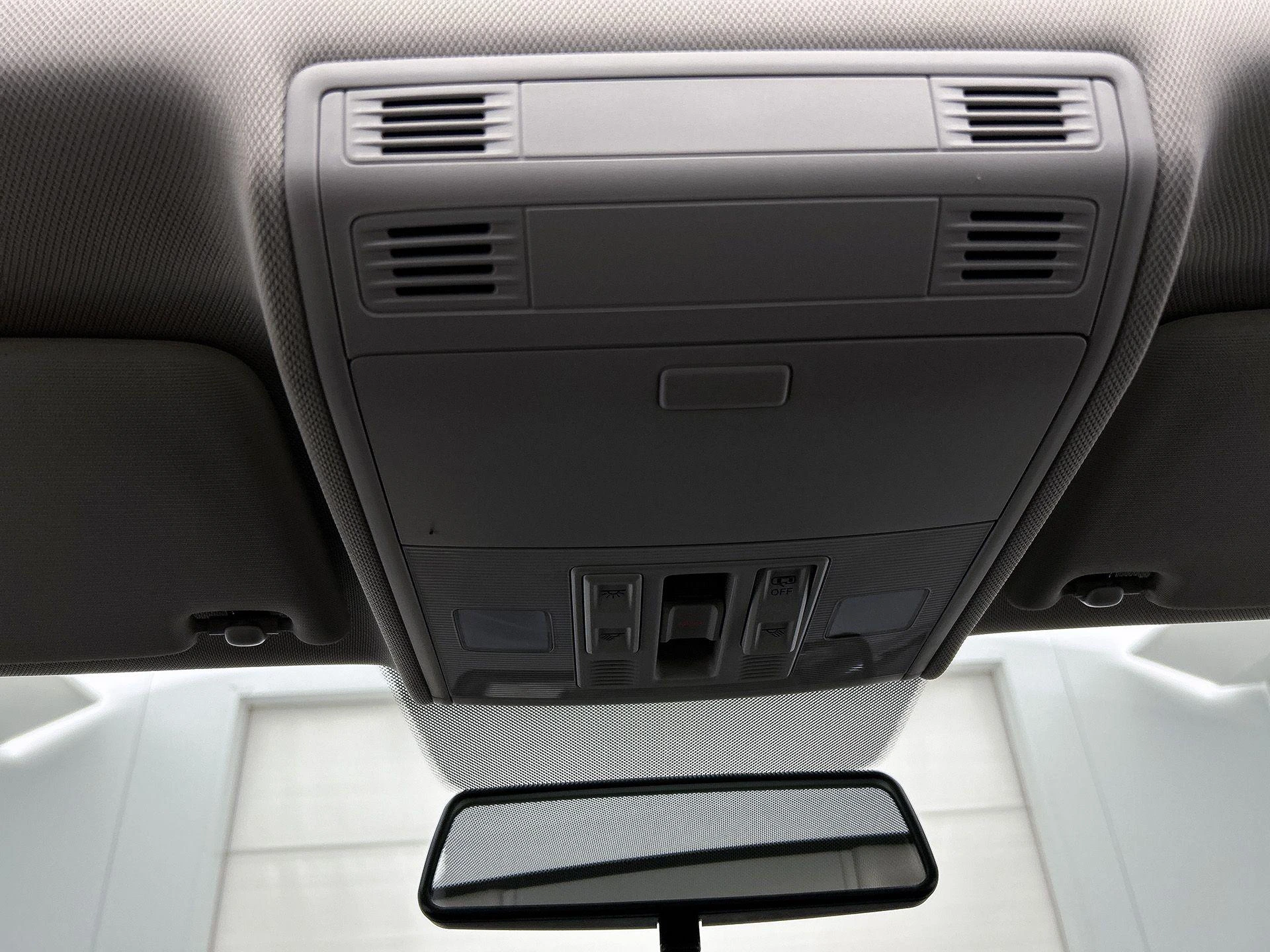 Volkswagen-Polo-image-10