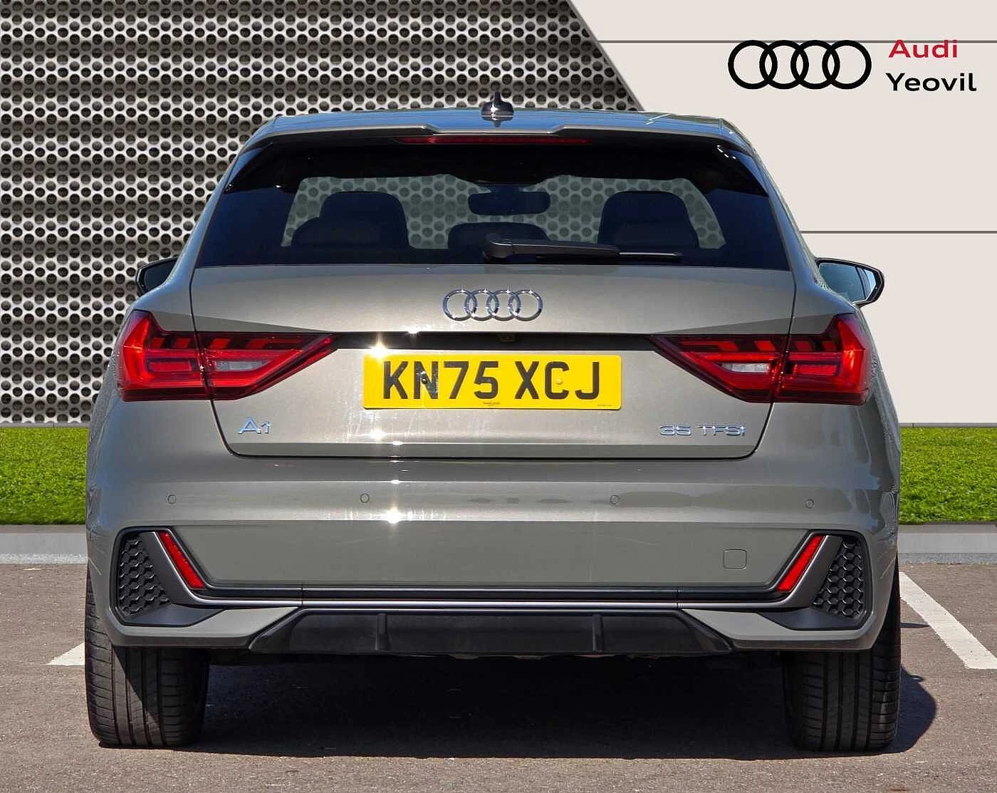 Audi-A1 Sportback-image-11