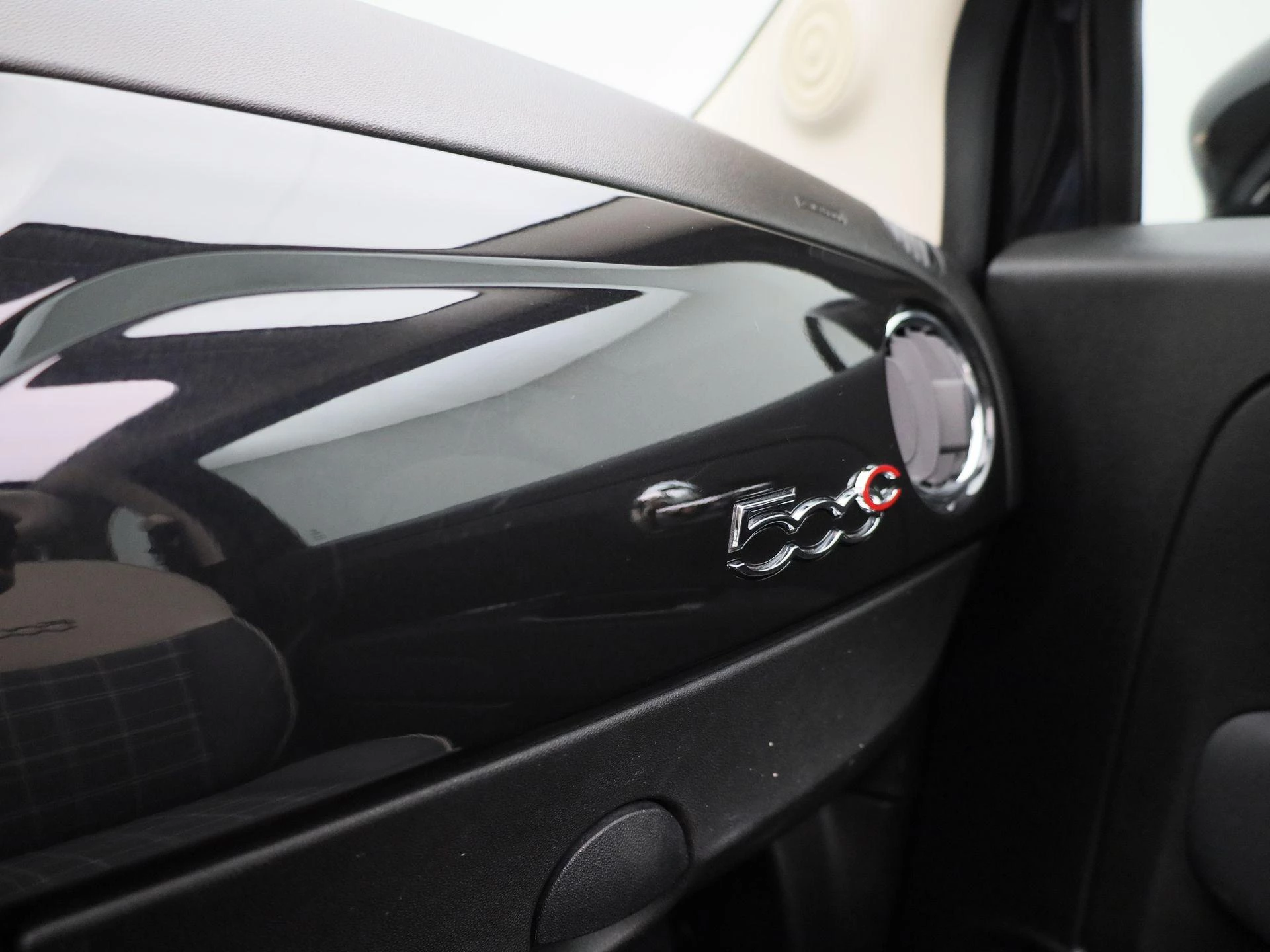 Fiat-500C-image-23