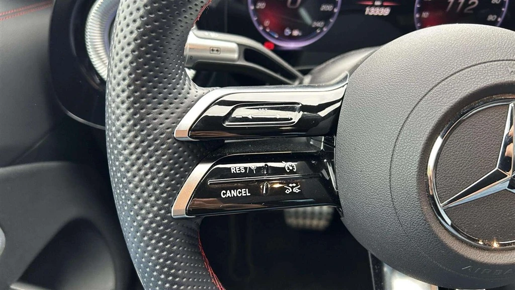 Mercedes-Benz-CLA-image-10