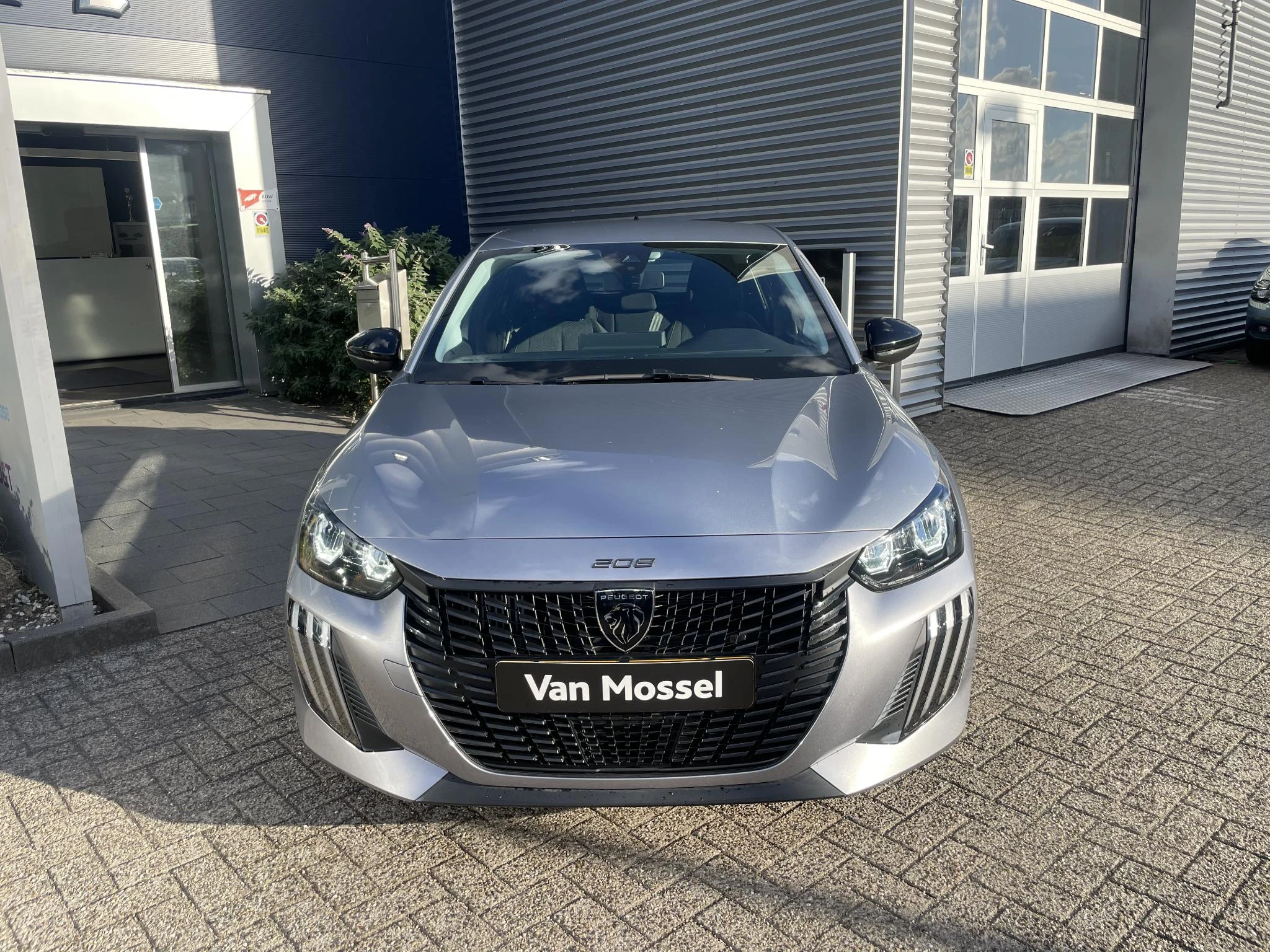 Peugeot-208-image-3