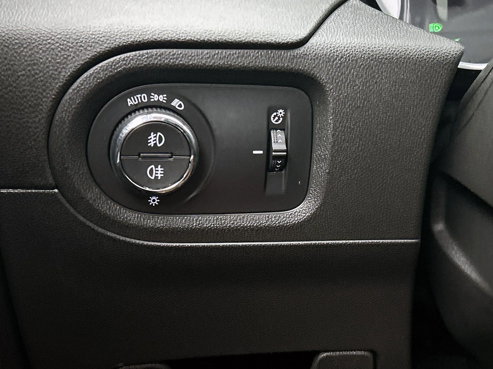 Opel-Grandland X-image-28