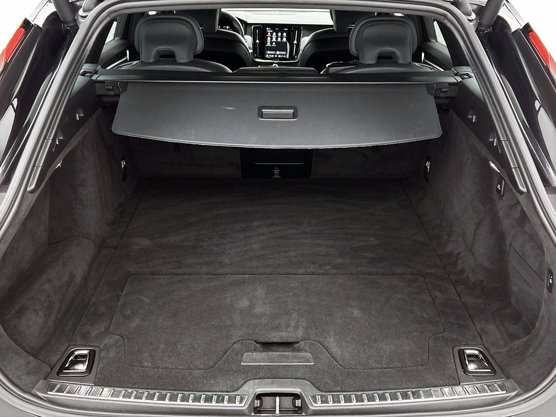 Volvo-V90-image-29