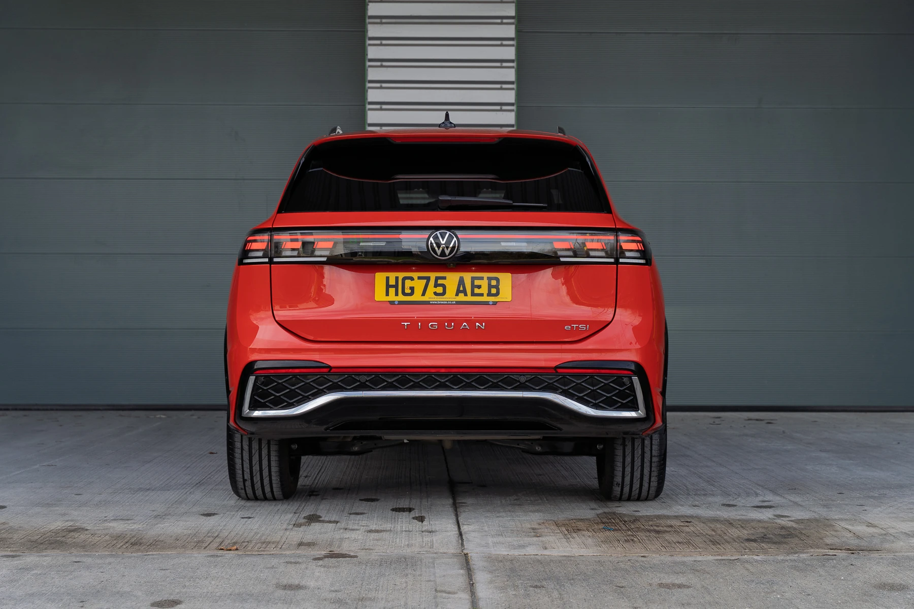 Volkswagen-Tiguan-image-75