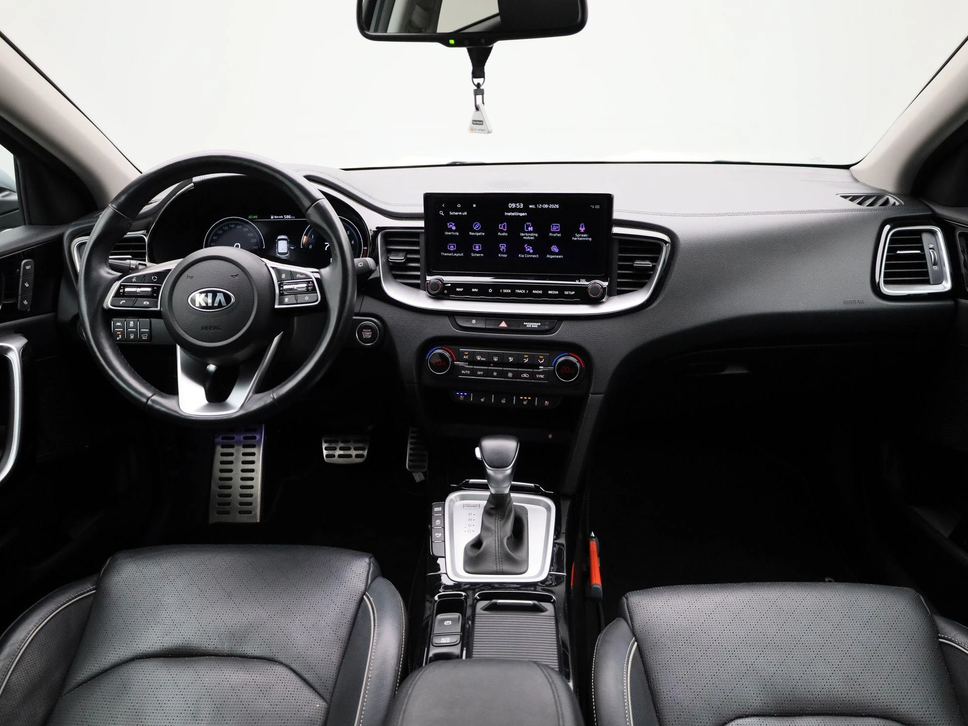 Kia-Ceed Sportswagon-image-40