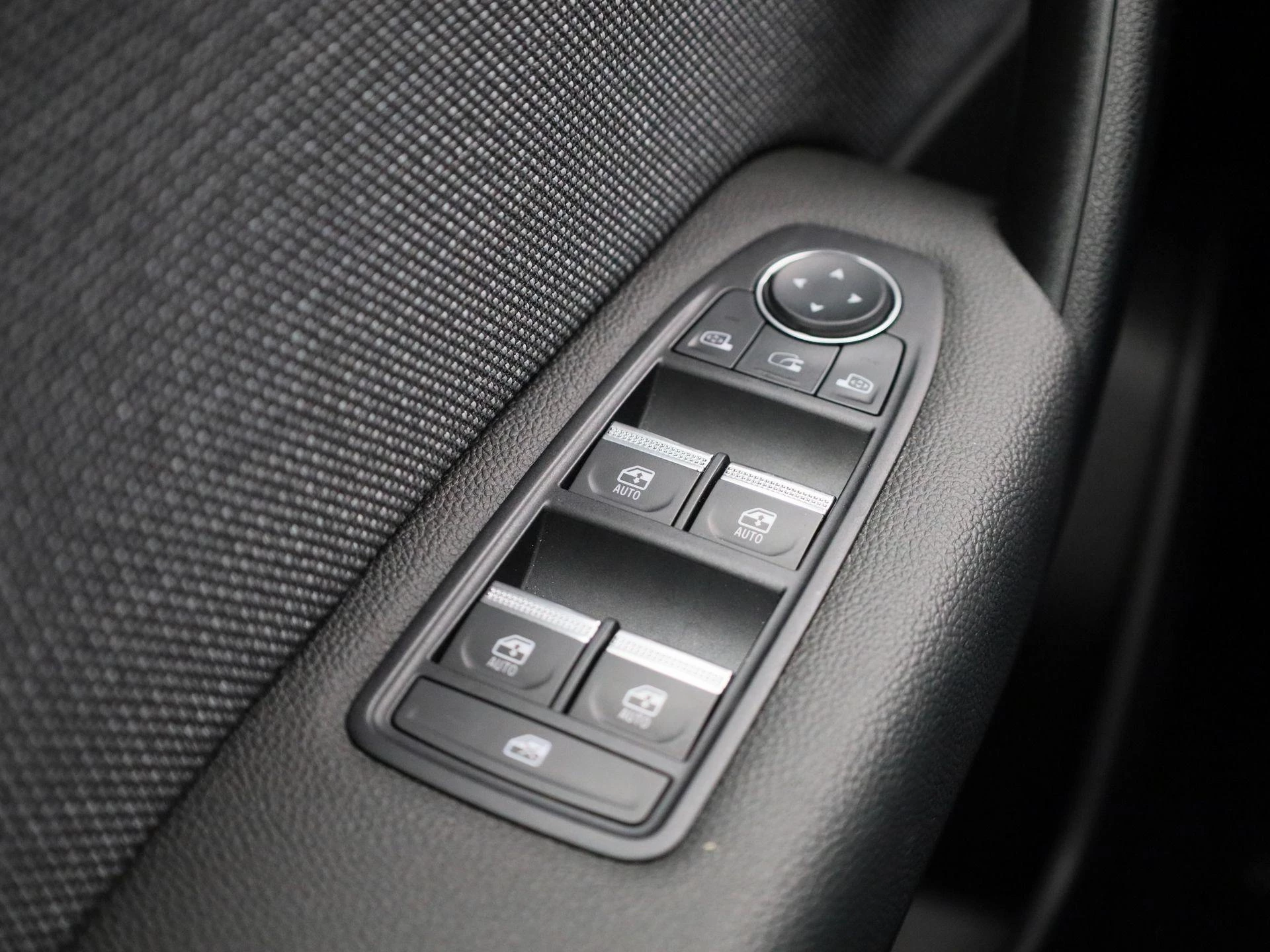 Renault-Captur-image-30