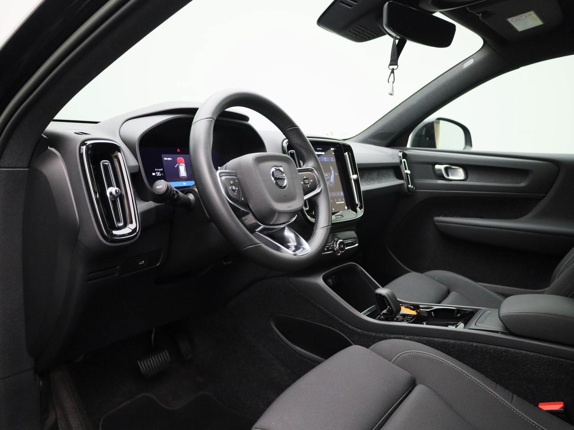 Volvo-XC40-image-26