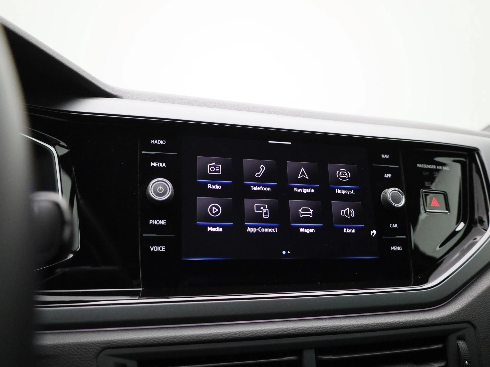 Volkswagen-Polo-image-23