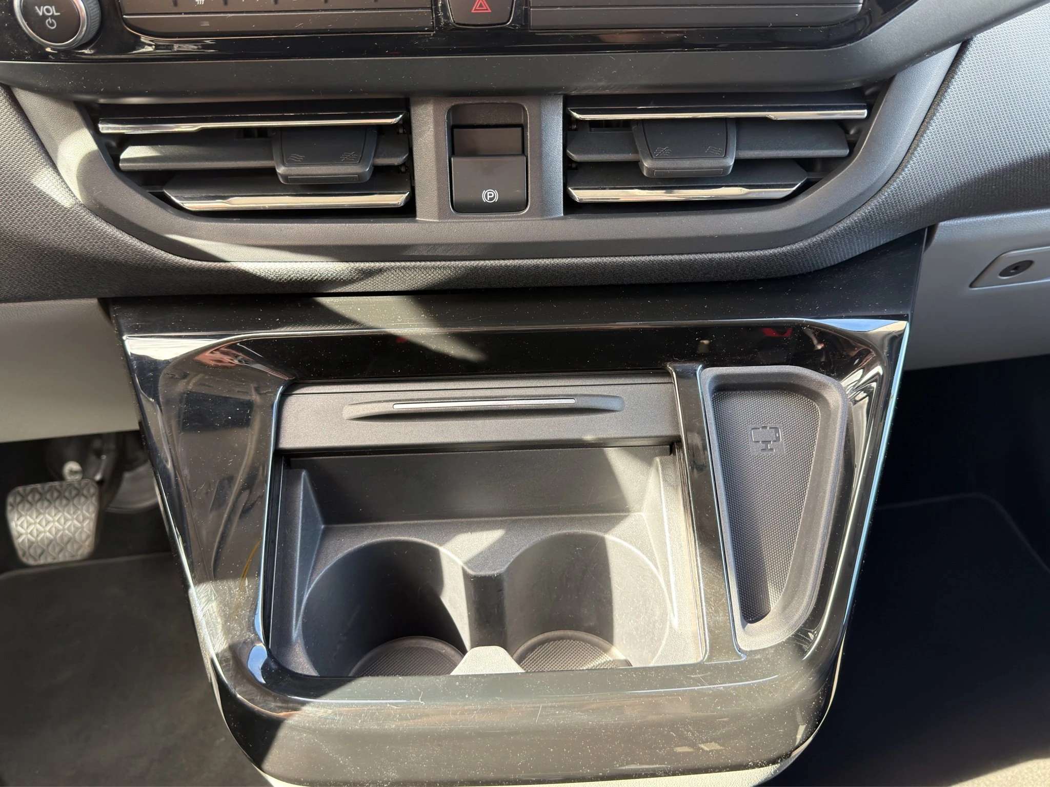 Ford-Tourneo Custom-image-23