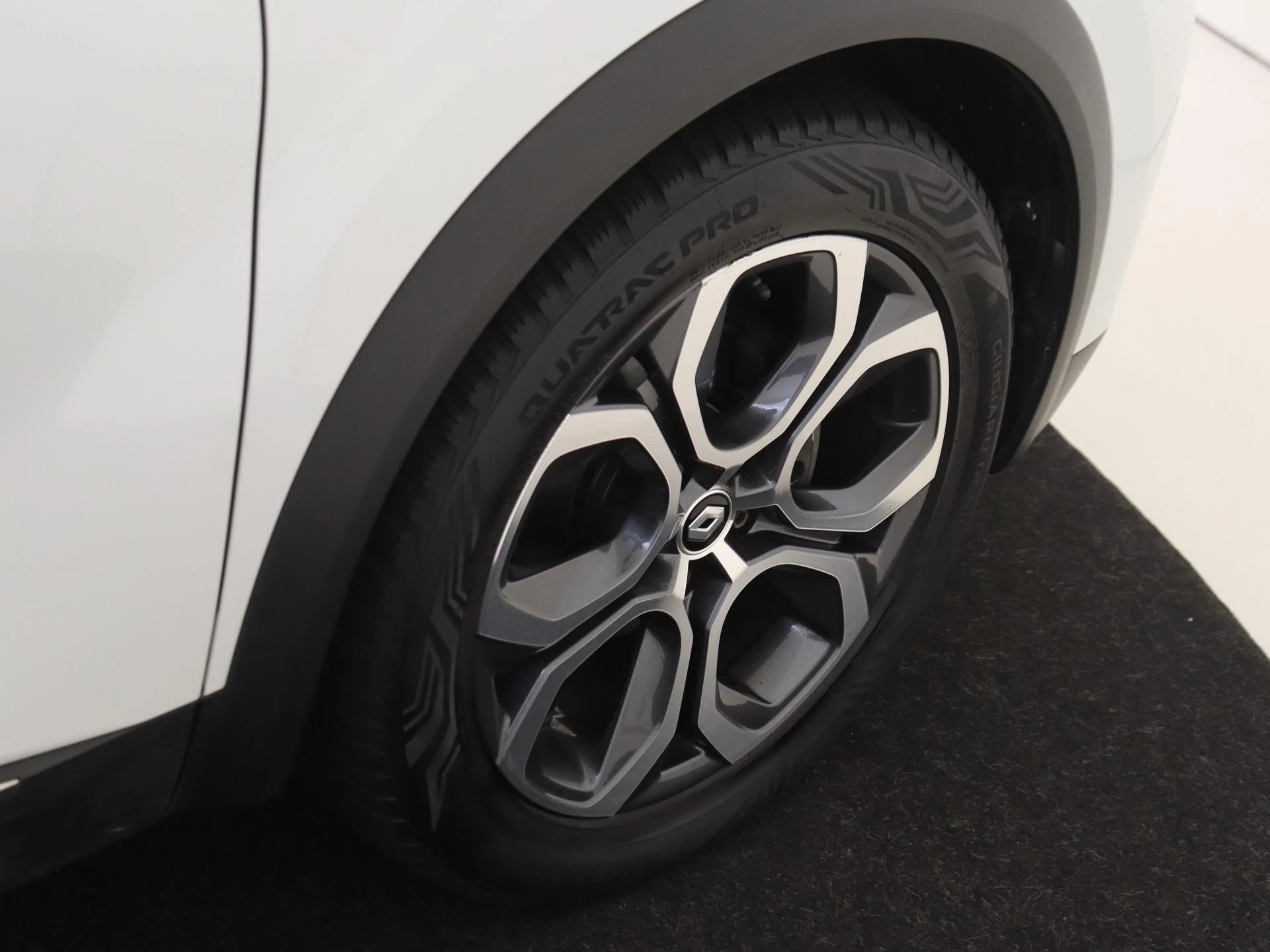 Renault-Captur-image-26