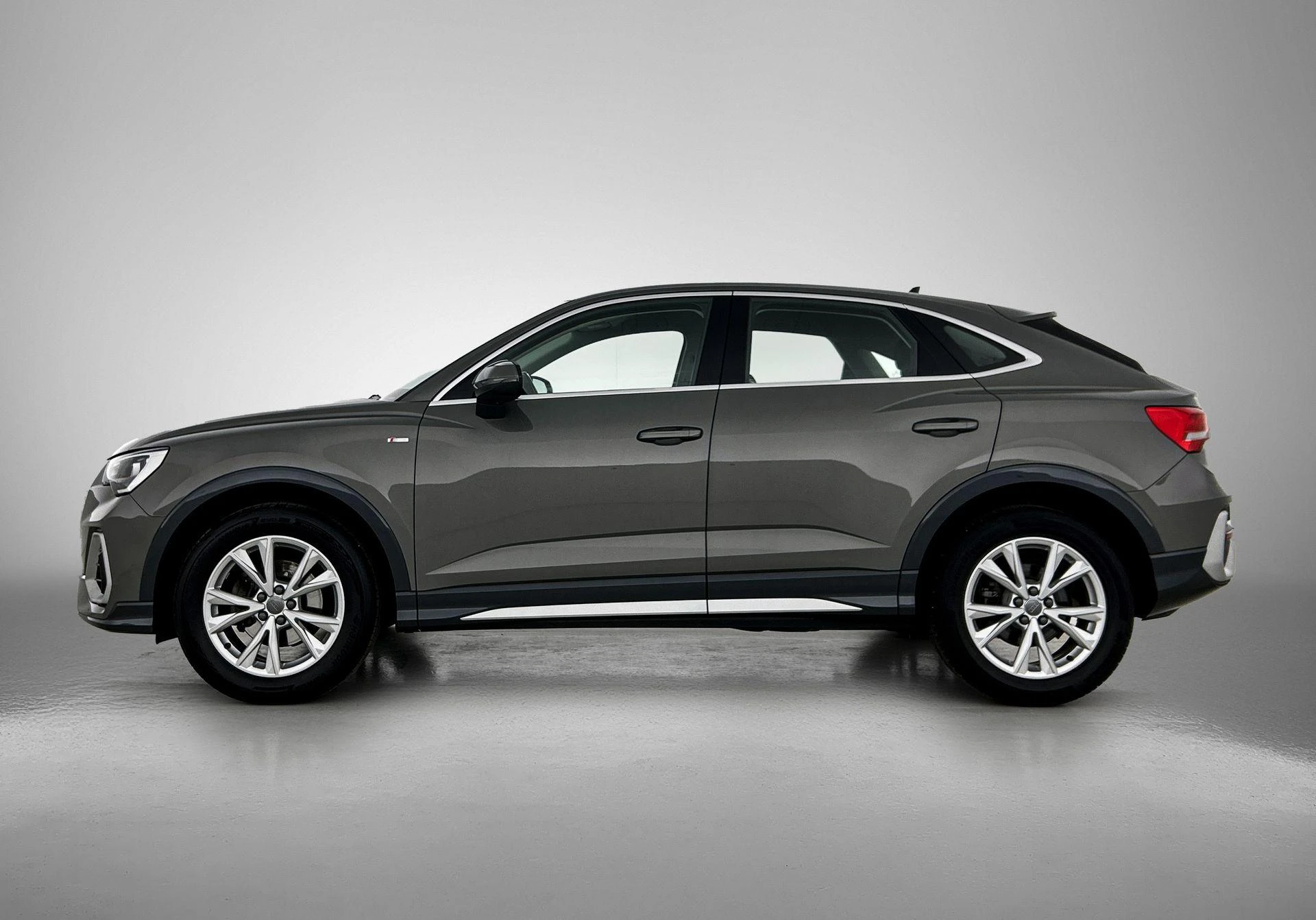 Audi-Q3-image-1