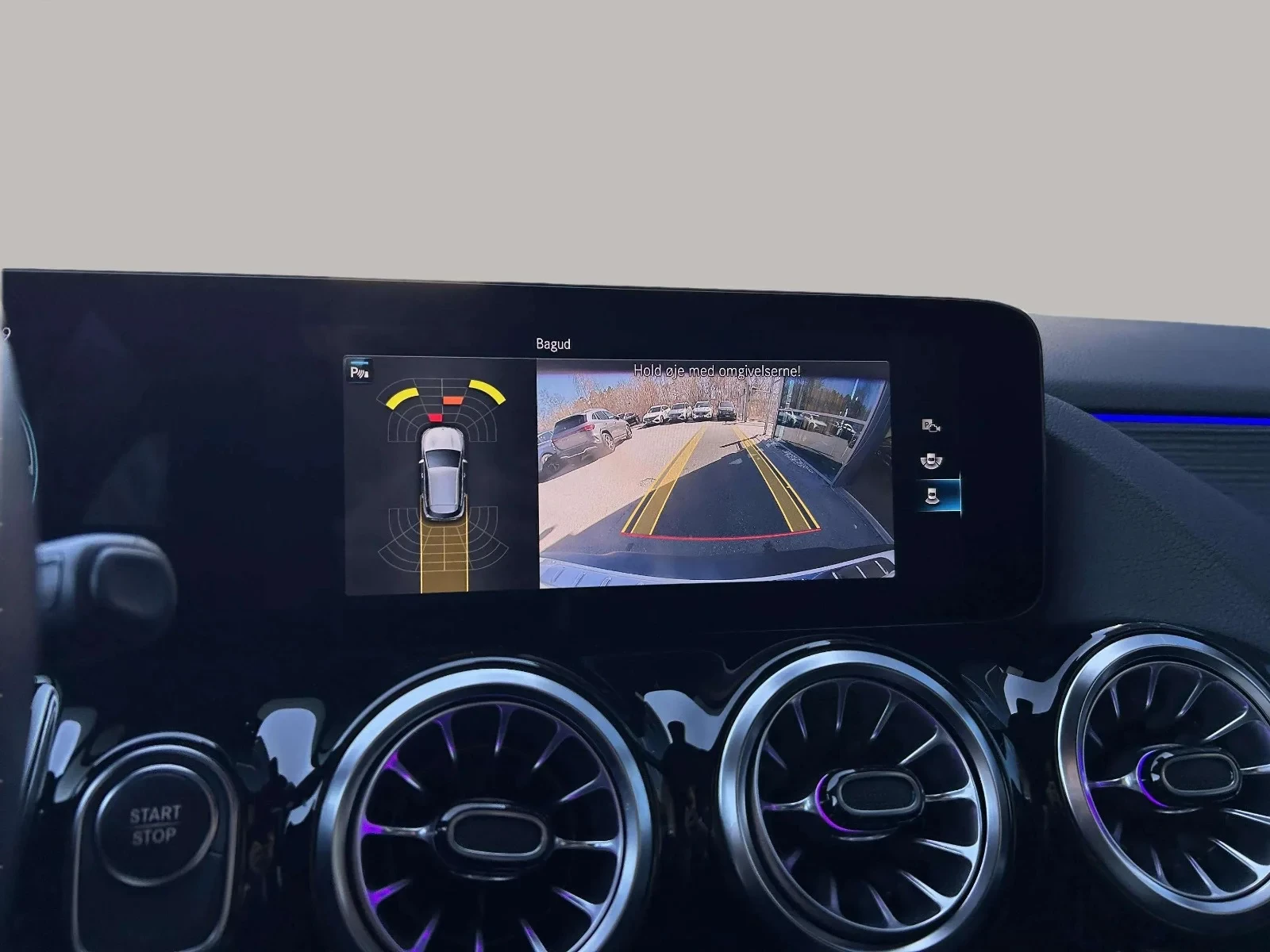 Mercedes-Benz-EQA-image-18