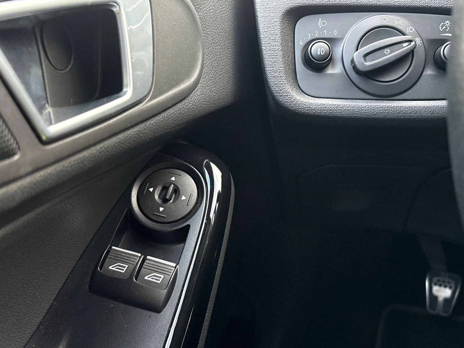 Ford-Fiesta-image-23
