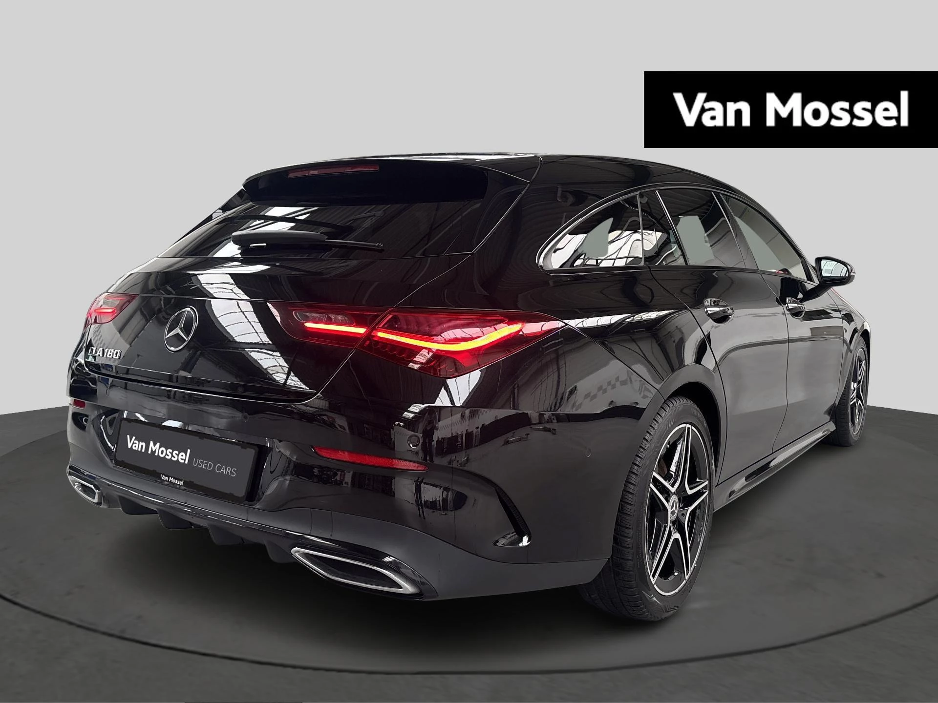 Mercedes-Benz-CLA-image-3