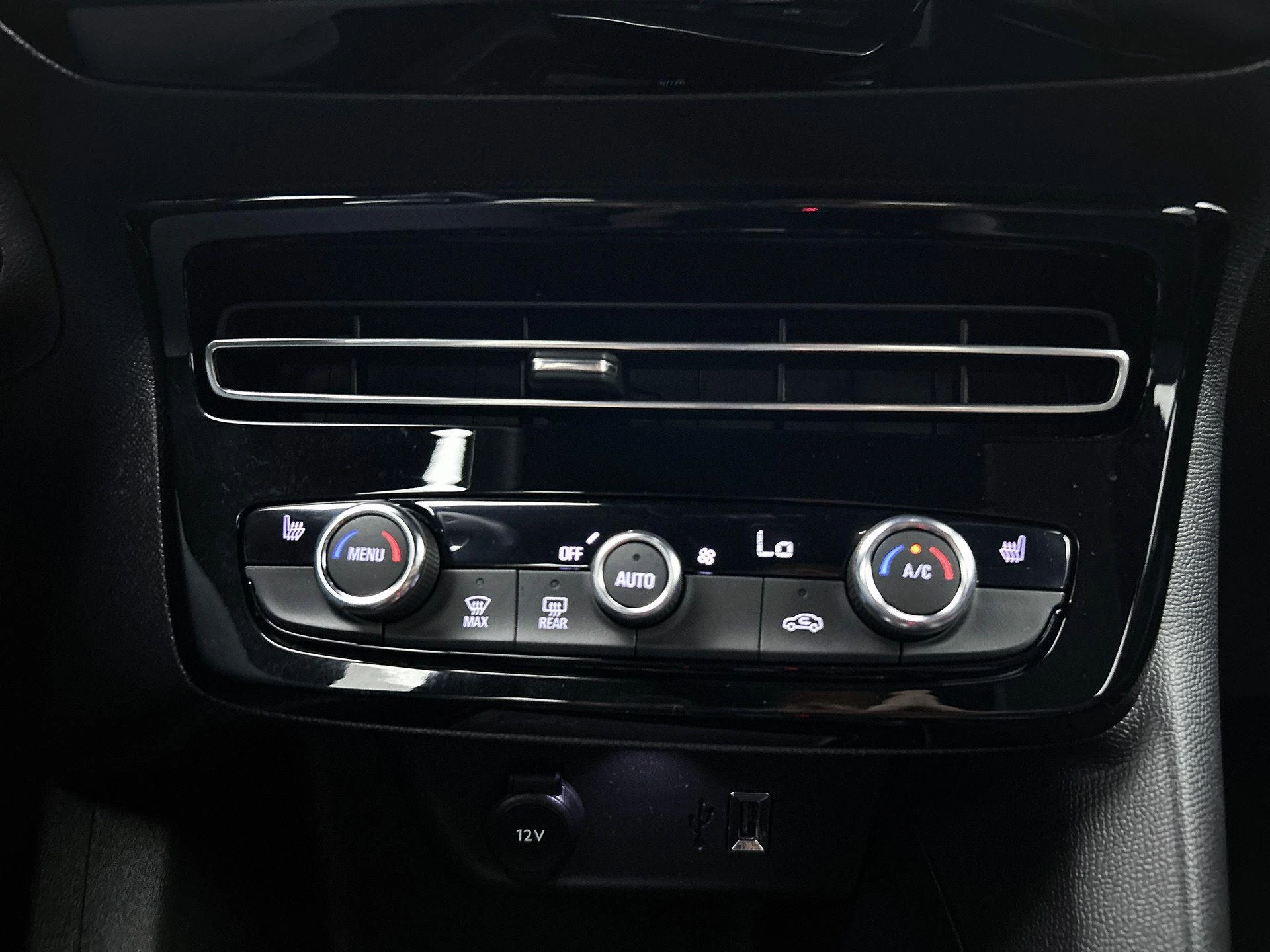 Opel-Mokka-e-image-23