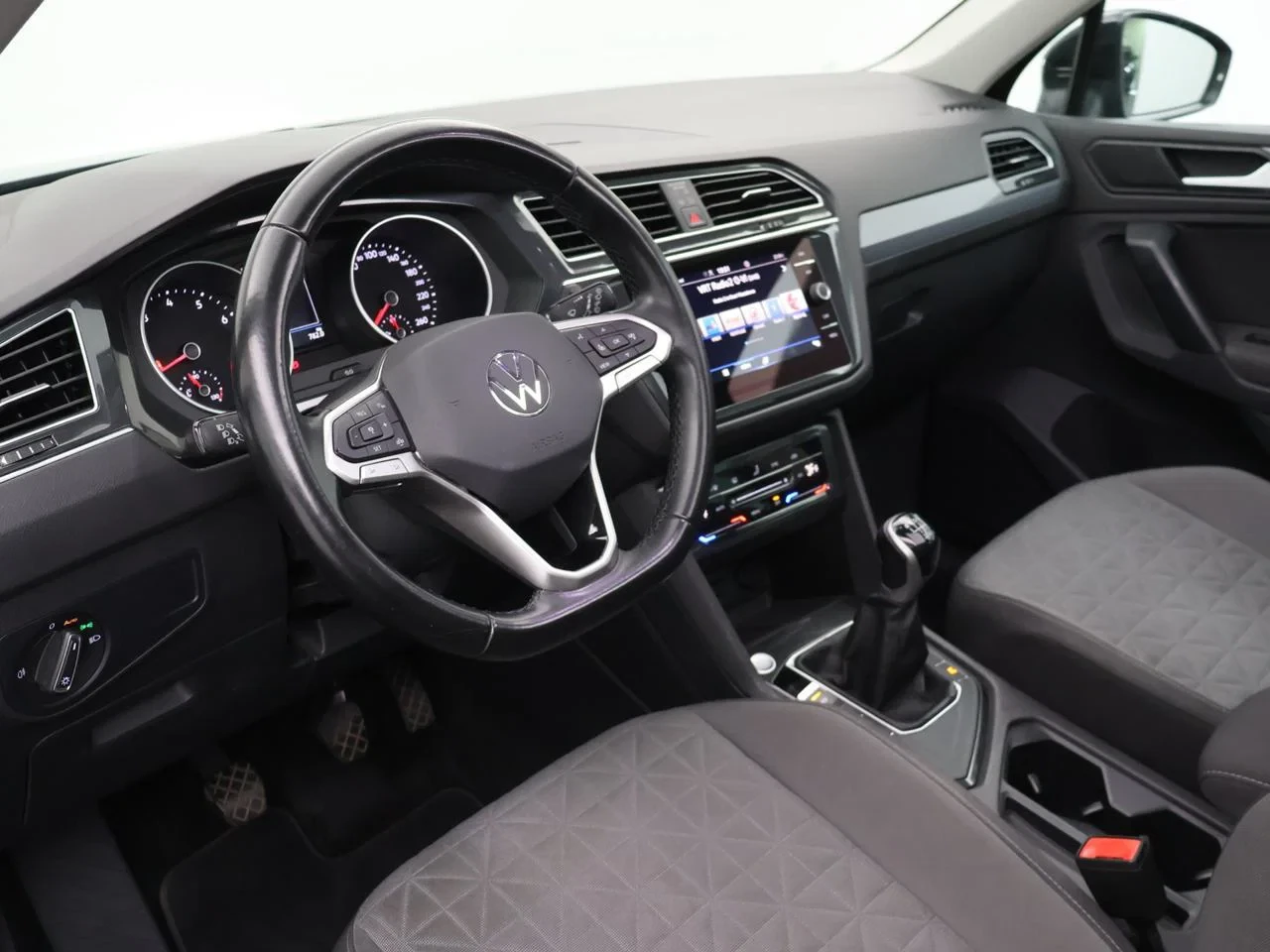 Volkswagen-Tiguan-image-3