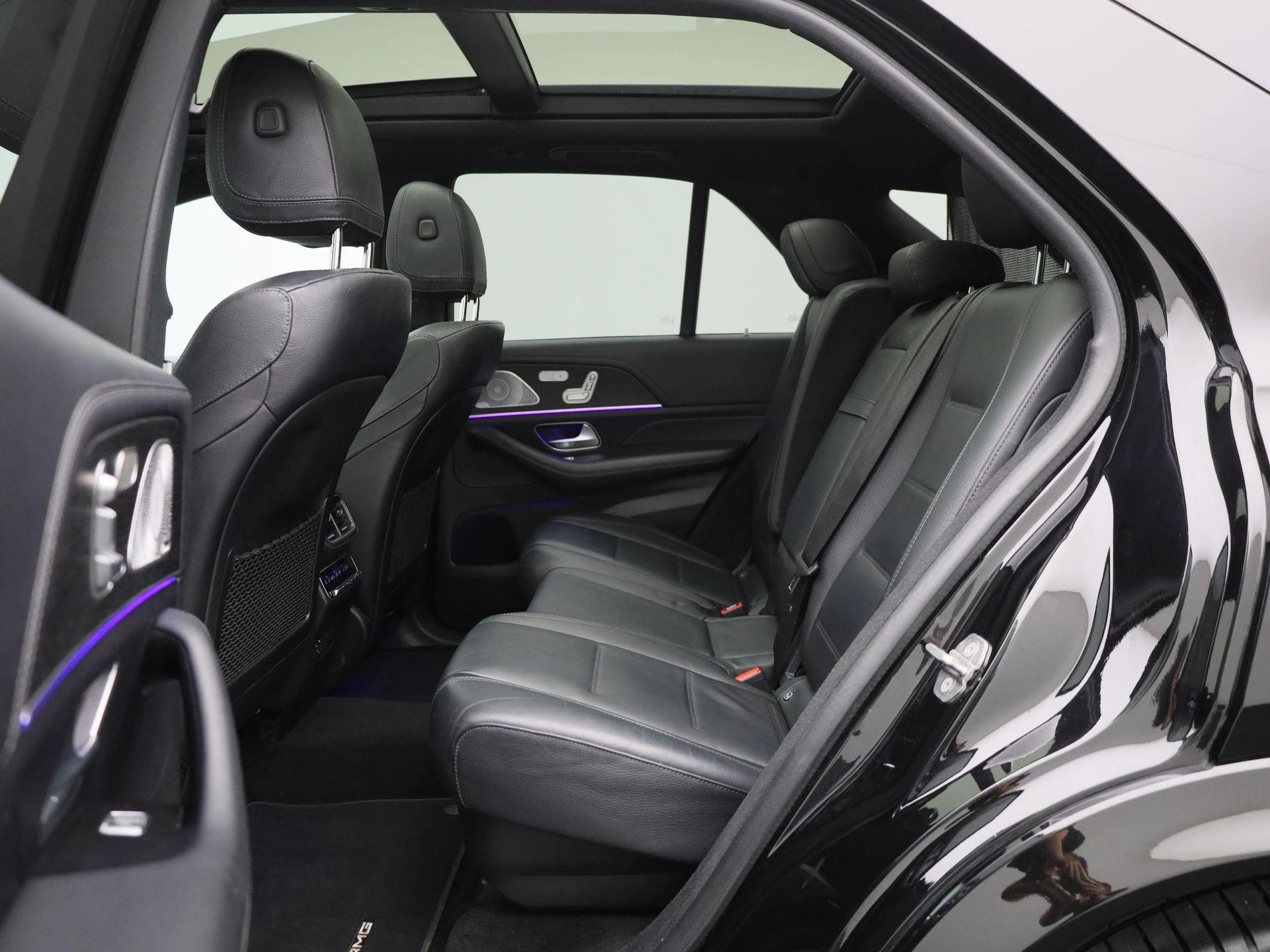 Mercedes-Benz-GLE-image-11