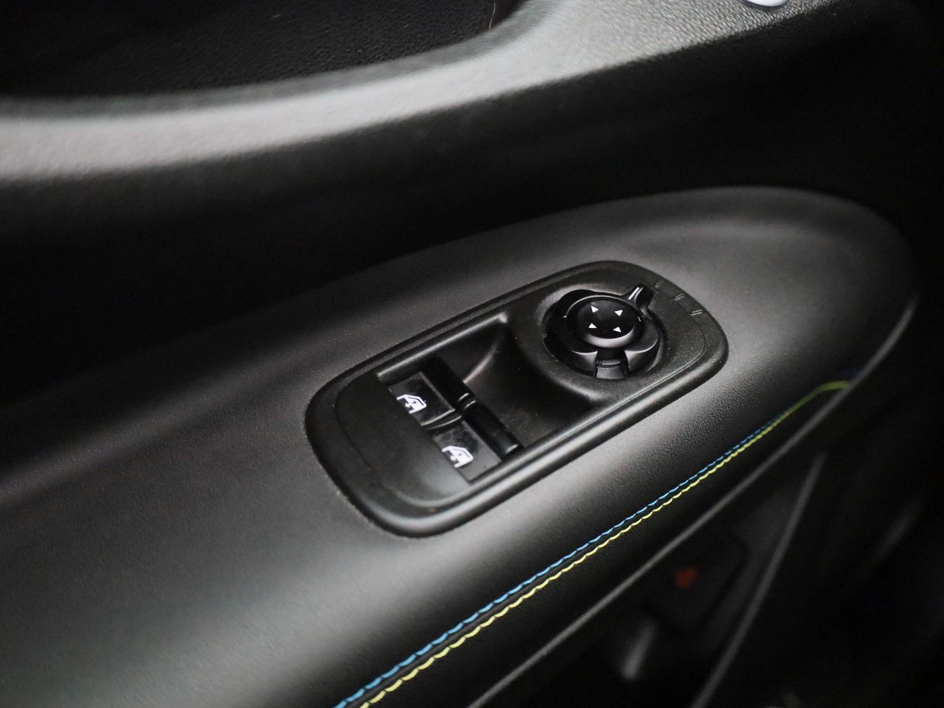 Abarth-500C-image-20