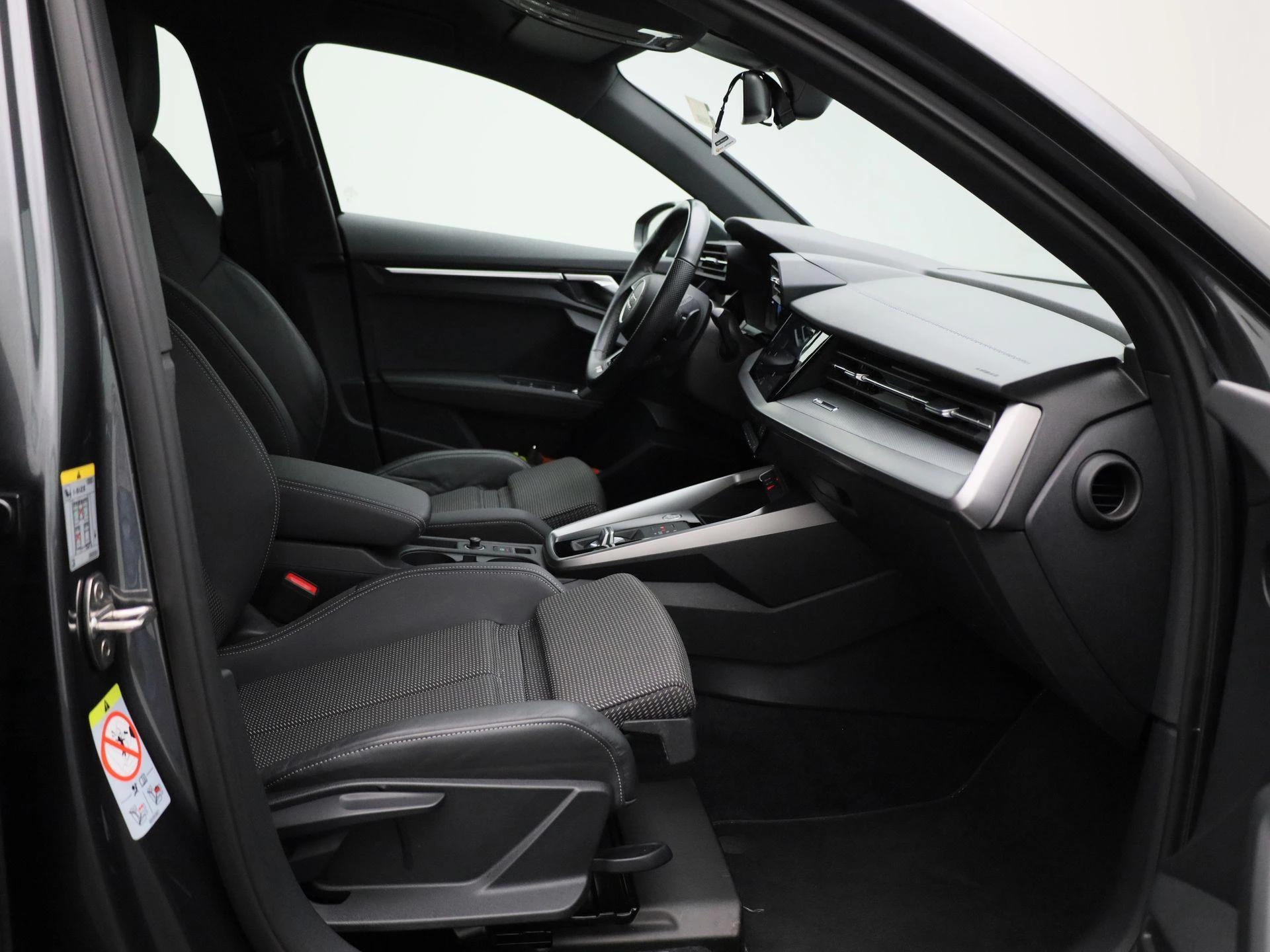 Audi A3 Sportback 30 TFSI S edition 110 PK