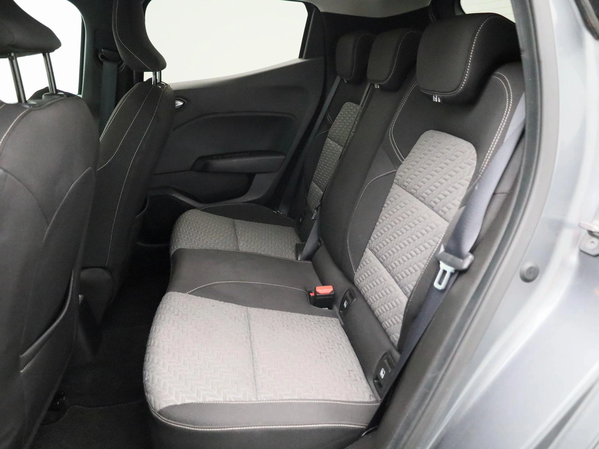 Renault-Clio-image-11