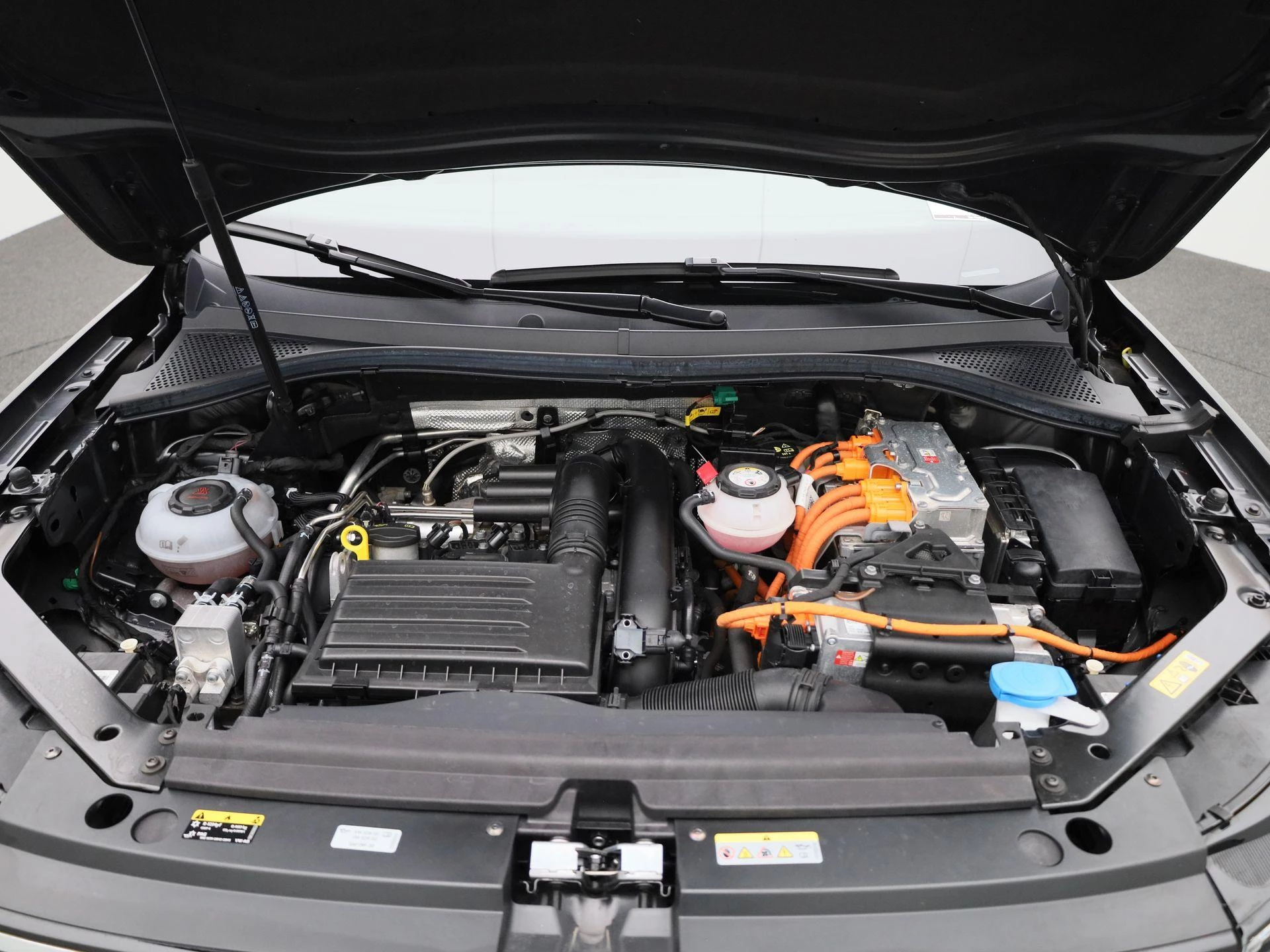 Volkswagen-Tiguan-image-48