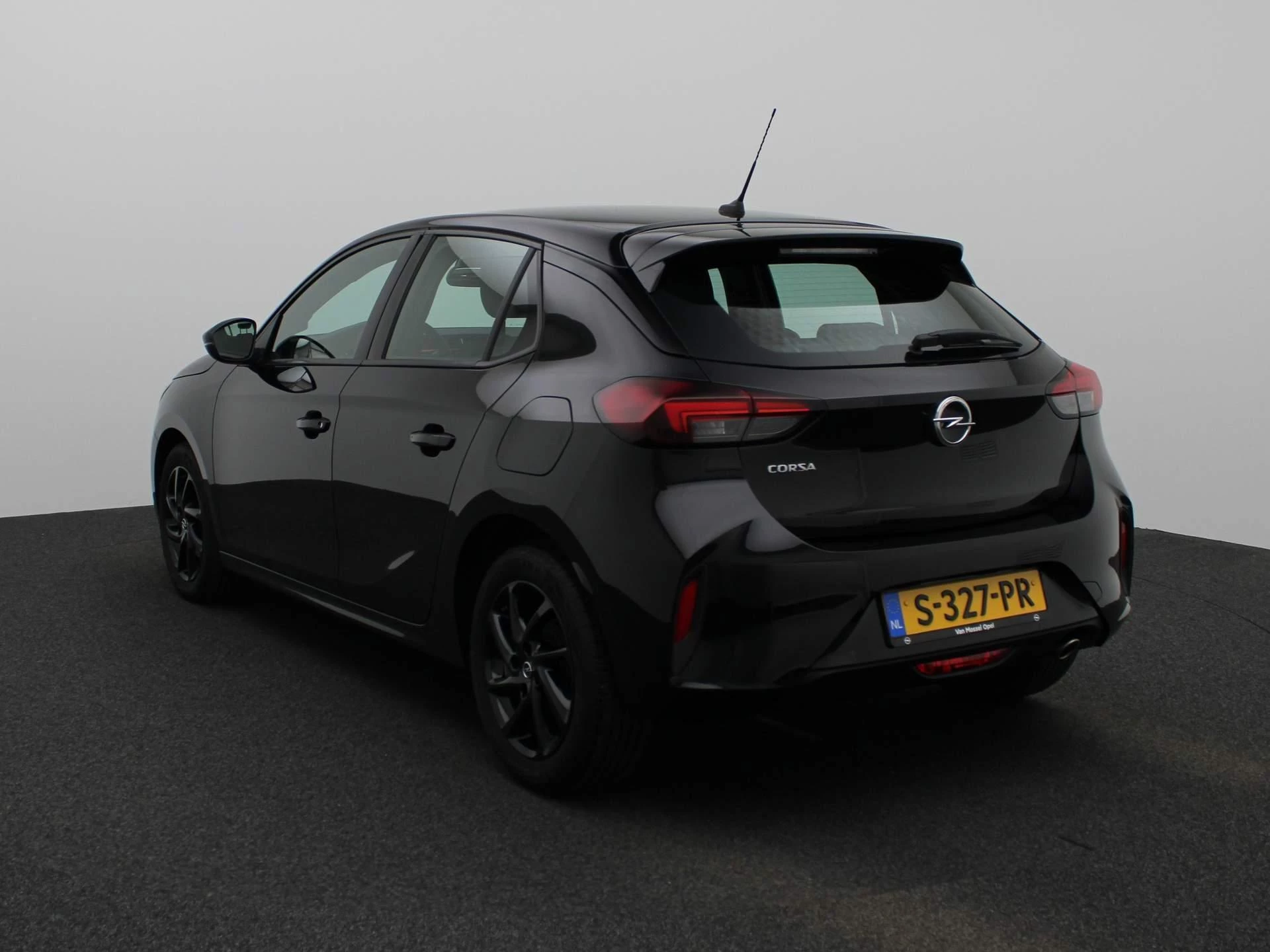 Opel-Corsa-image-1