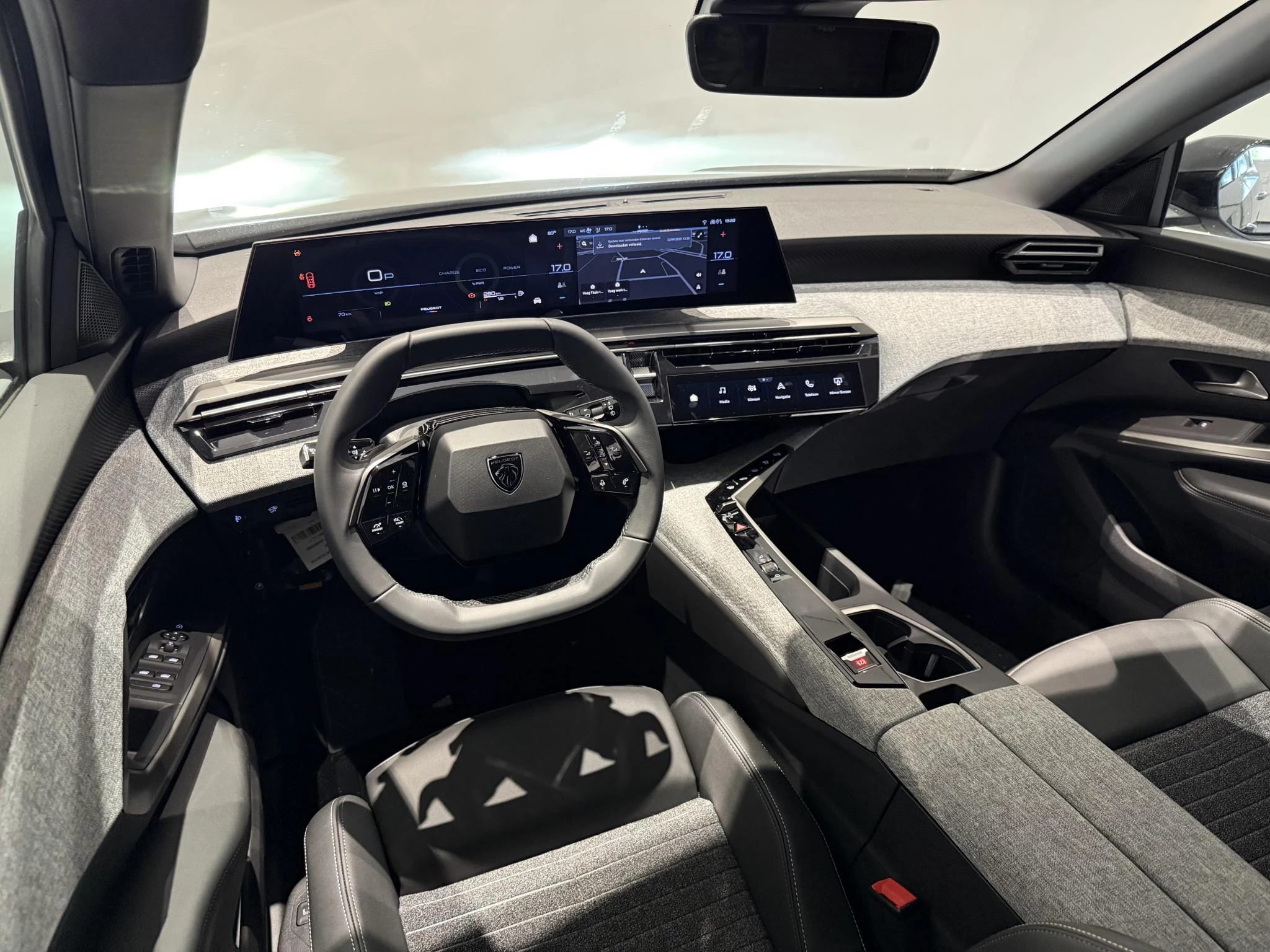 Peugeot 5008 Allure Plug-in HYbrid 195 e-DCS7