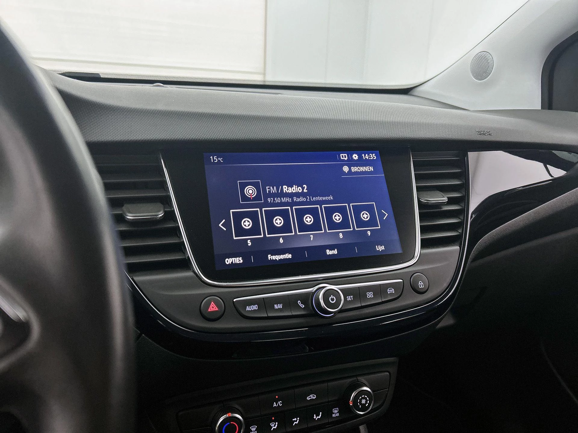 Opel-Crossland X-image-6