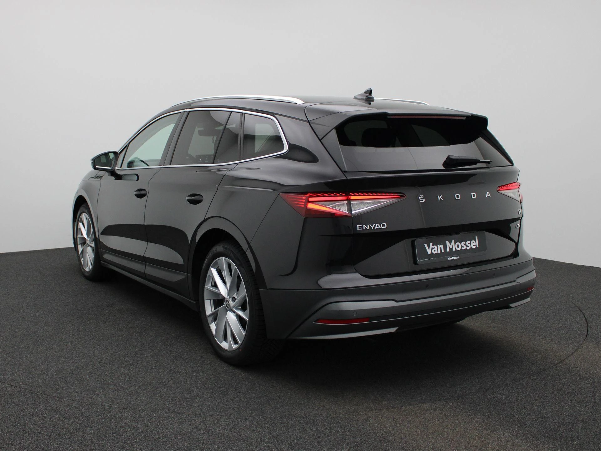Škoda-Enyaq iV-image-1