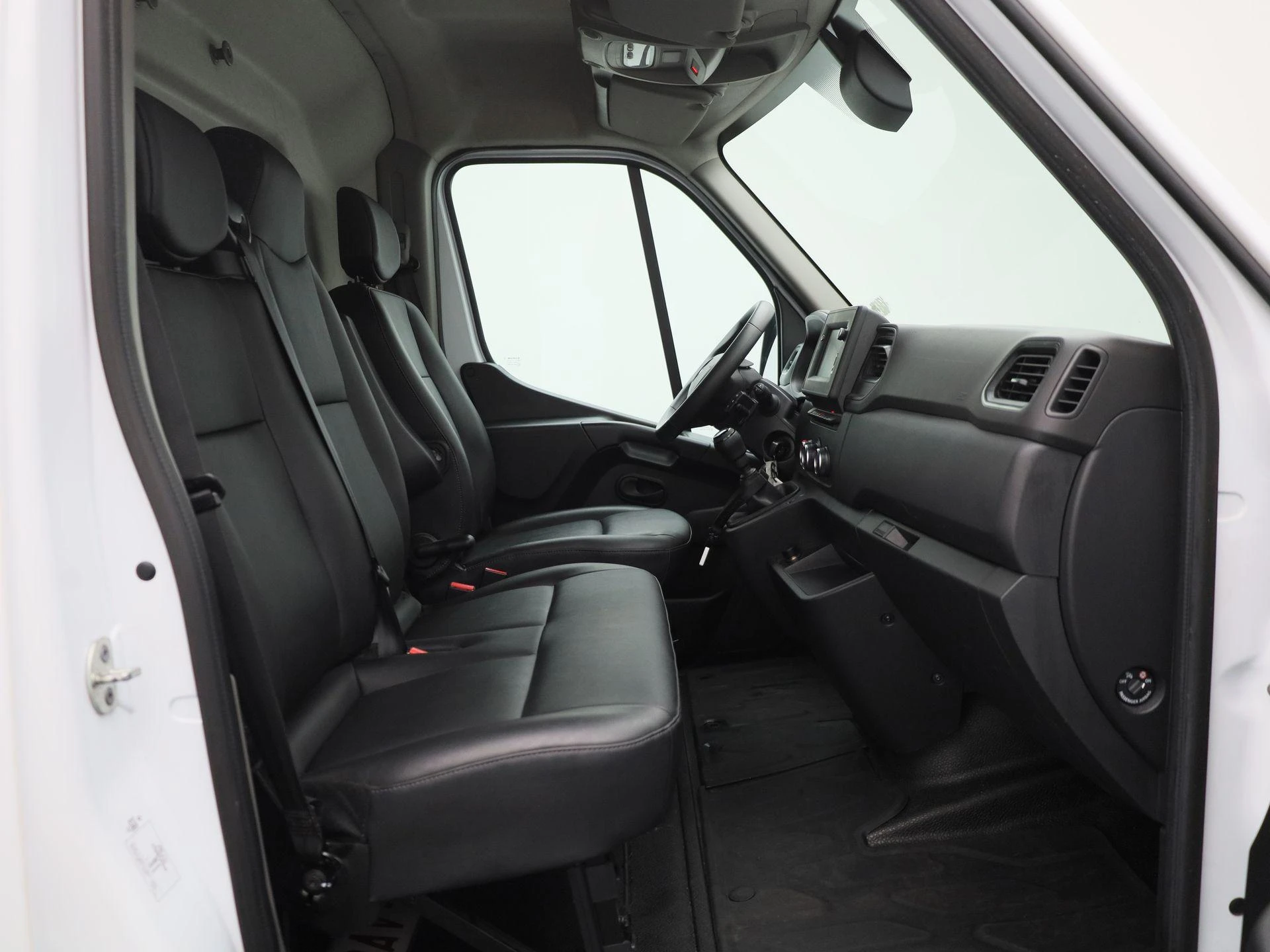 Renault-Master-image-11