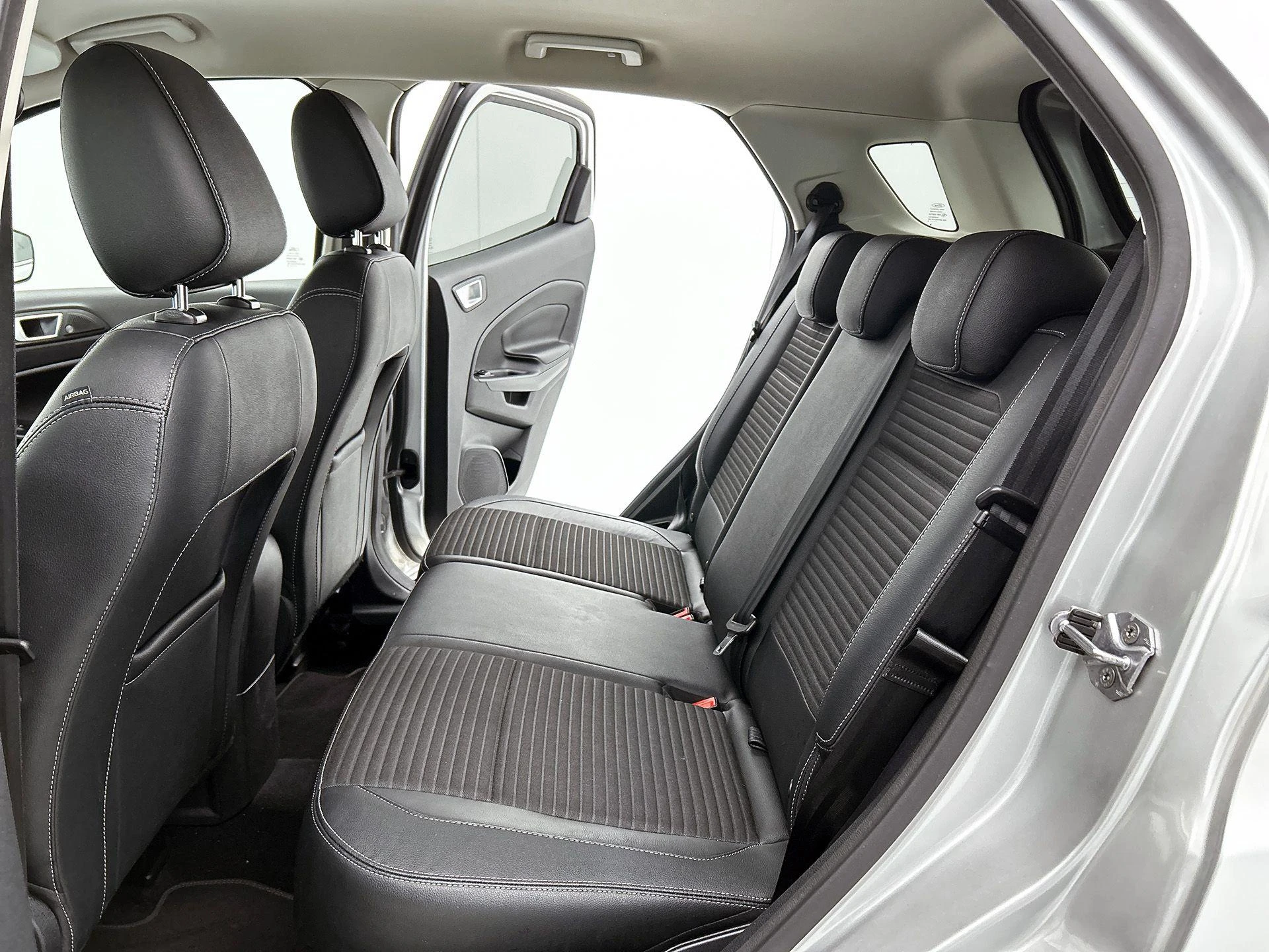 Ford-EcoSport-image-27