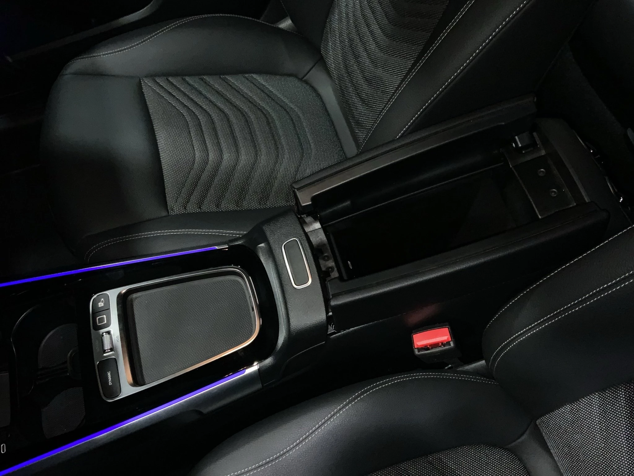 Mercedes-Benz GLB 200 Progressive | ACC