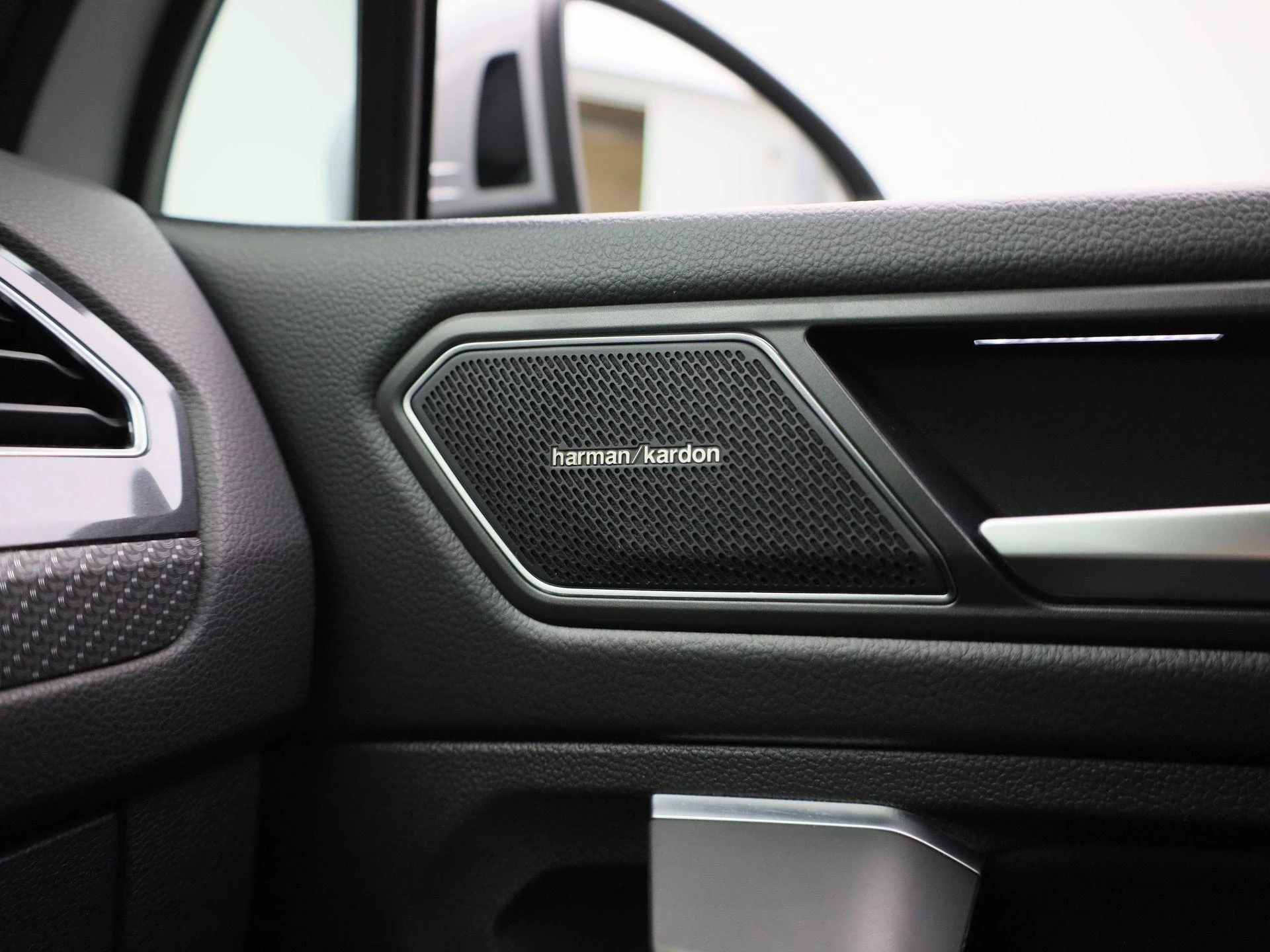 Volkswagen-Tiguan Allspace-image-42