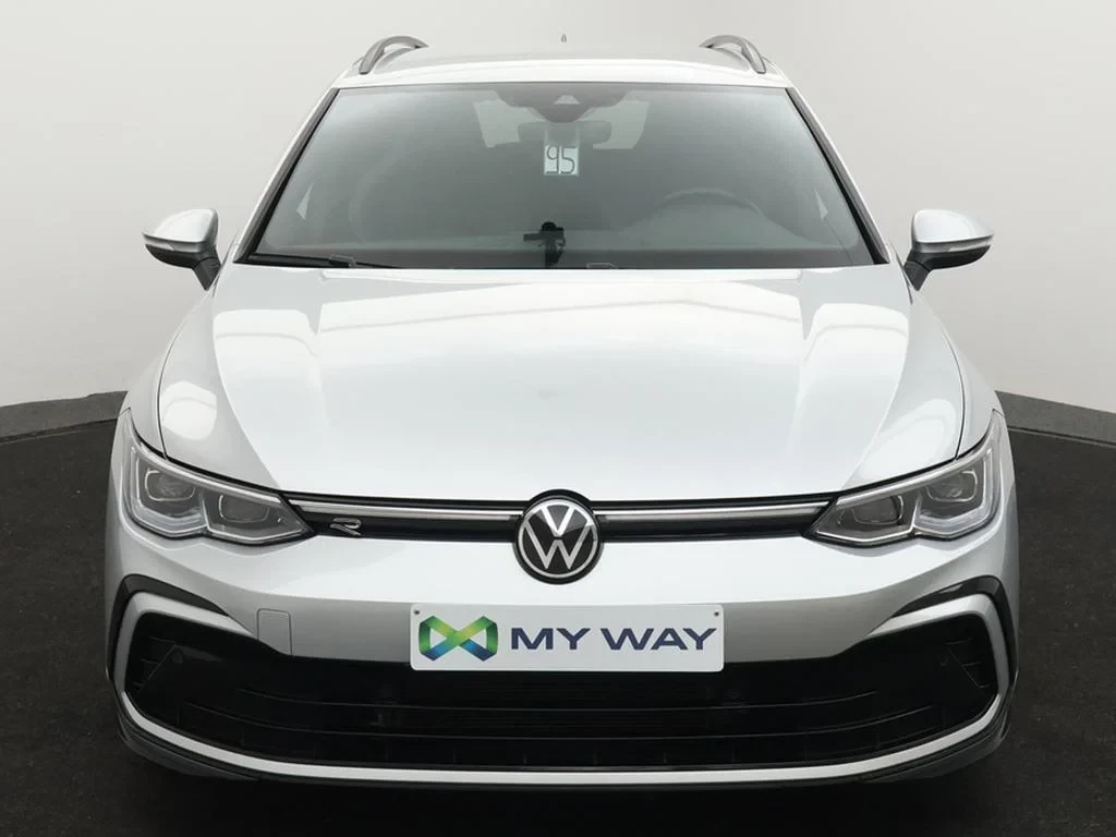 Volkswagen-Golf-image-5