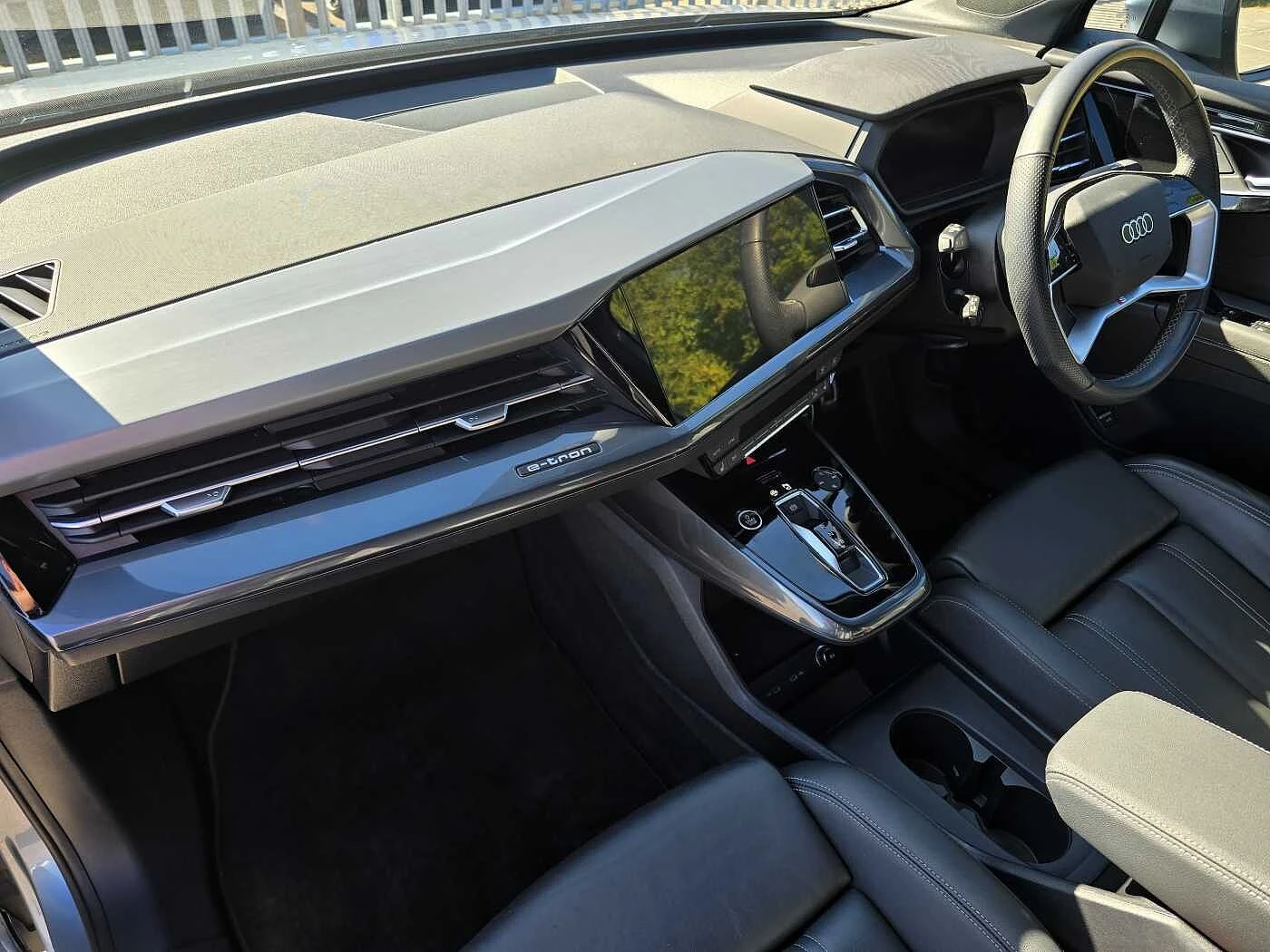 Audi-Q4 e-tron-image-1