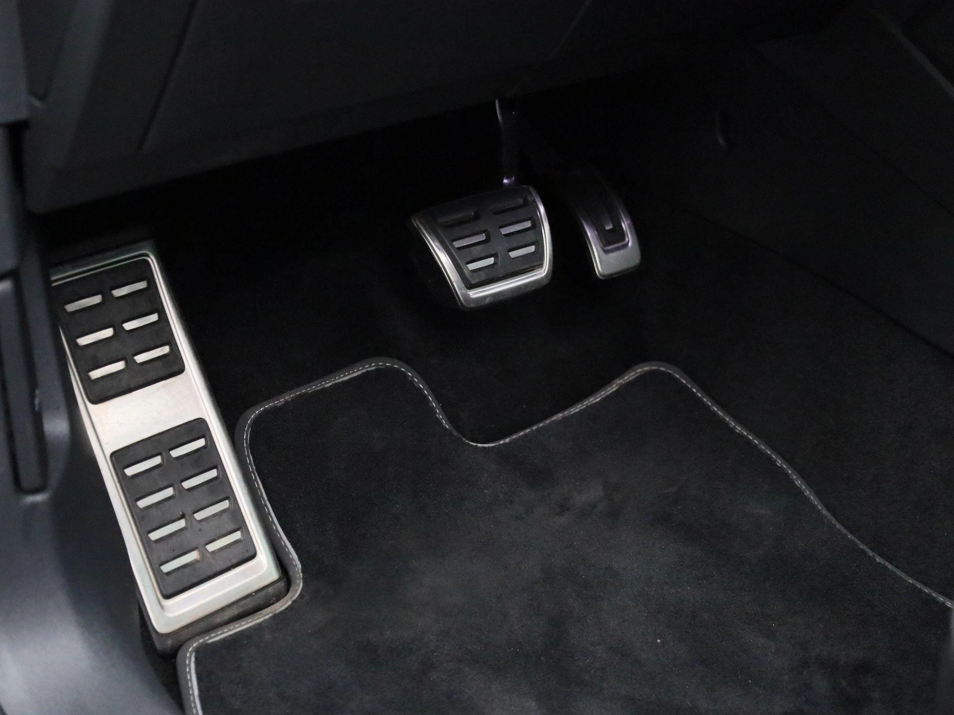 Volkswagen-Tiguan-image-48