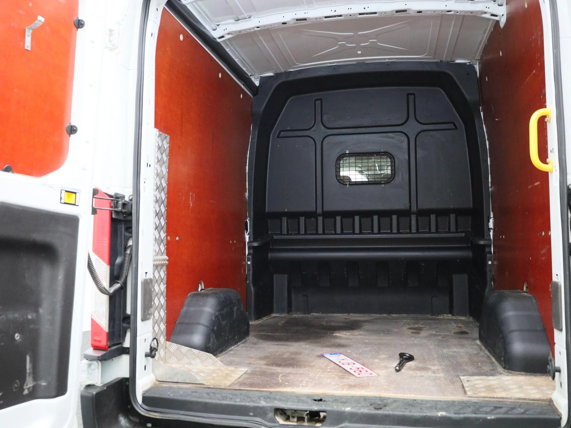 Ford Transit 350L 2.0TD 130pk 96kW M6 Trend