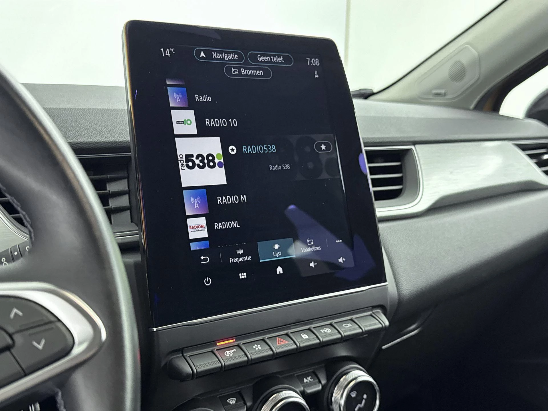 Renault-Captur-image-6