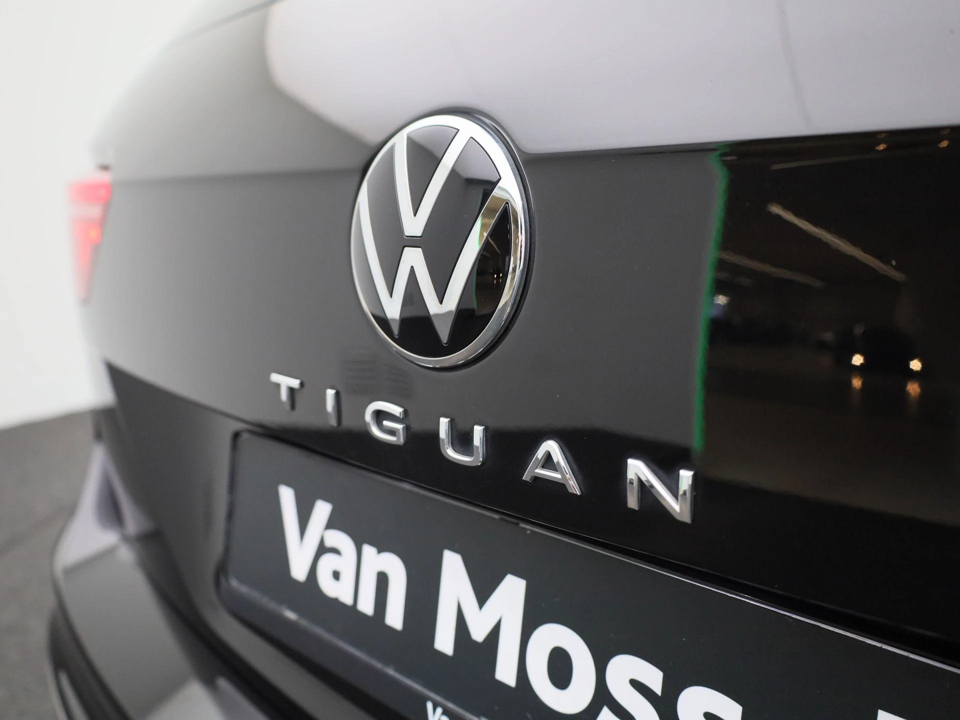 Volkswagen-Tiguan-image-33