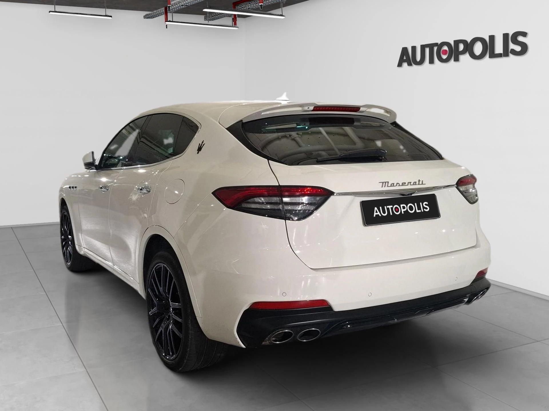 Maserati-Levante-image-19