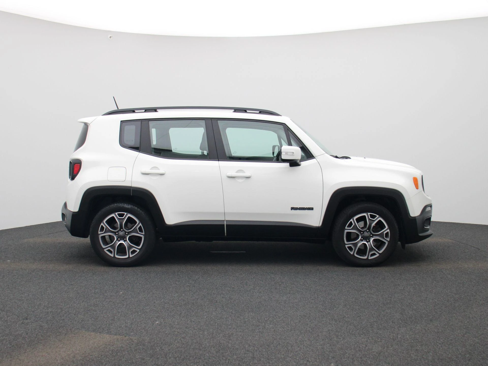 Jeep-Renegade-image-5