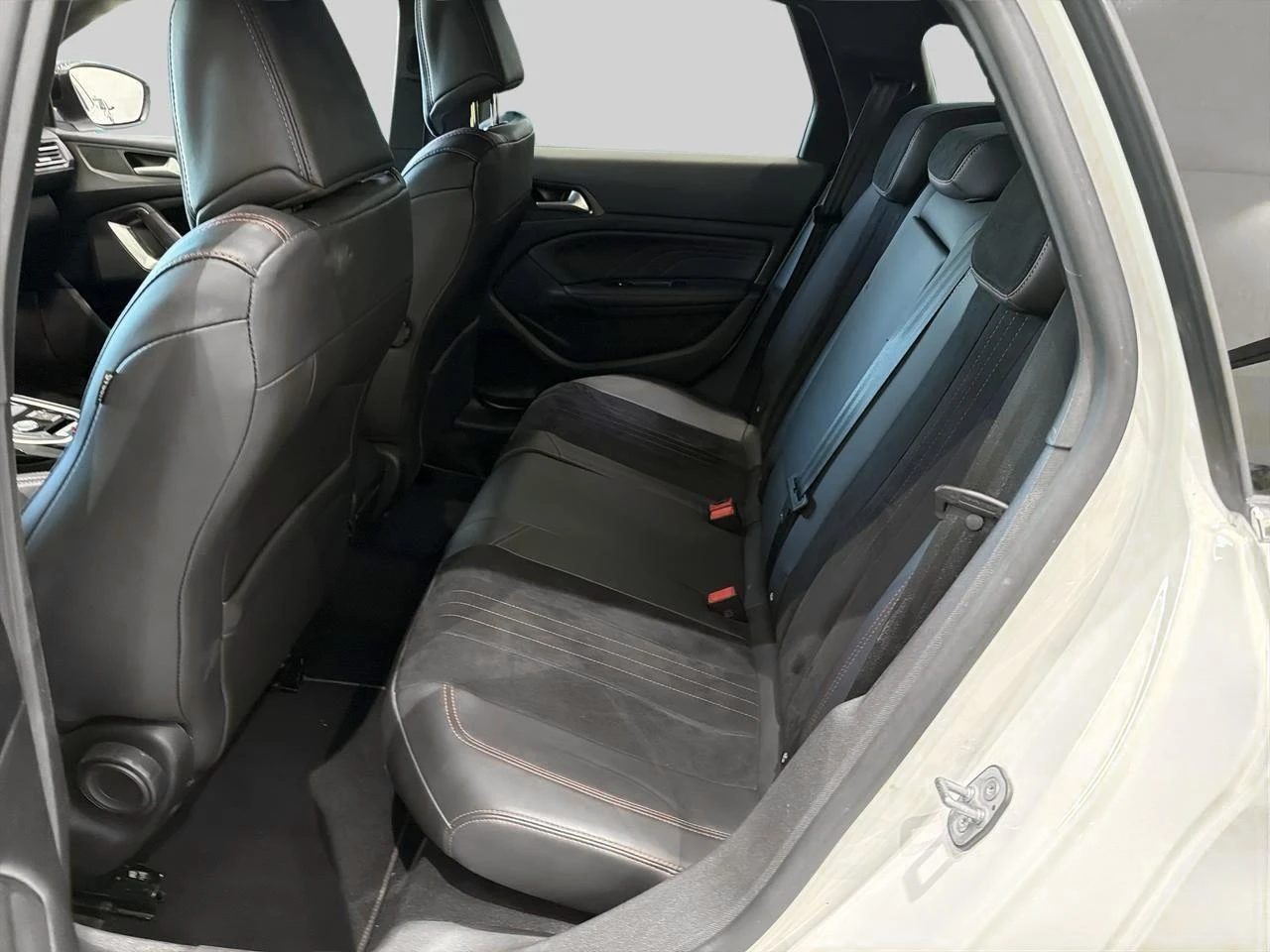 Peugeot-308-image-13