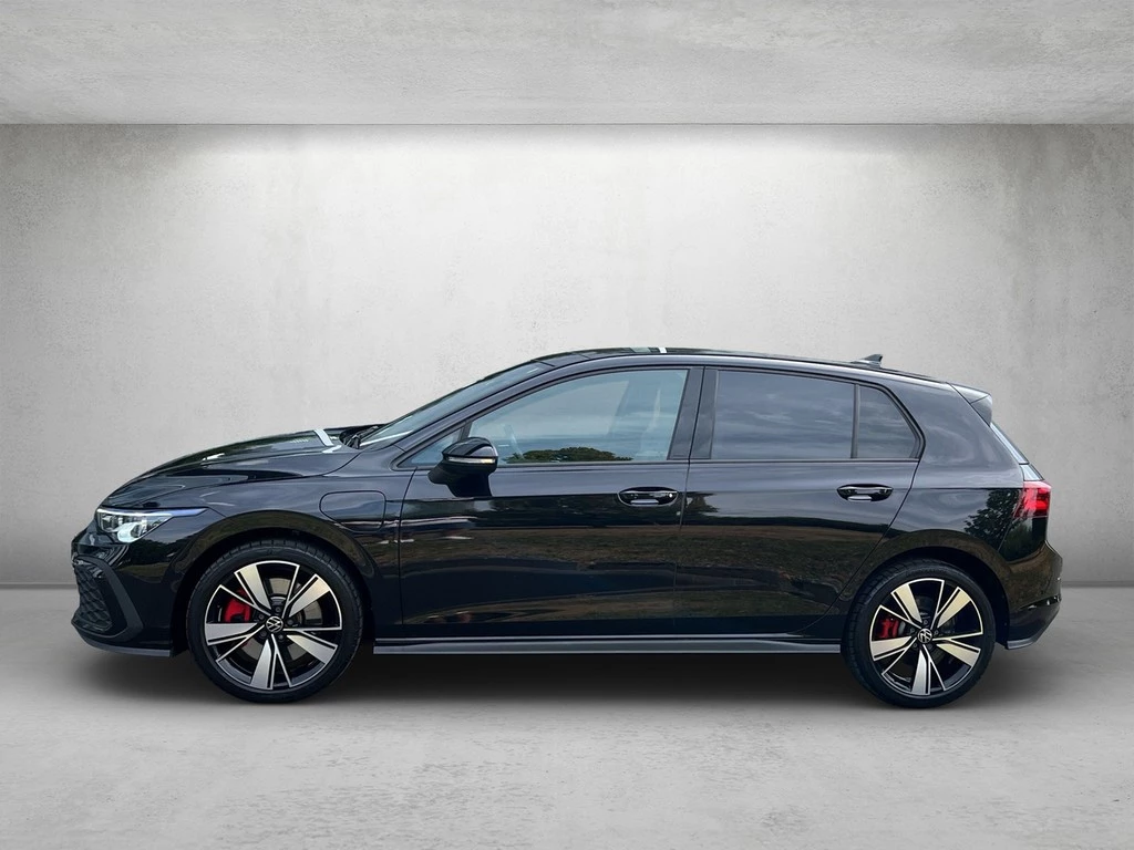 Volkswagen Golf VIII Lim. 1.4 TSI DSG GTE *SOH94%*Pano*