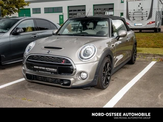 MINI Cooper S Cabrio LEDER NAVI PDC CHILI SITZHZG Chili