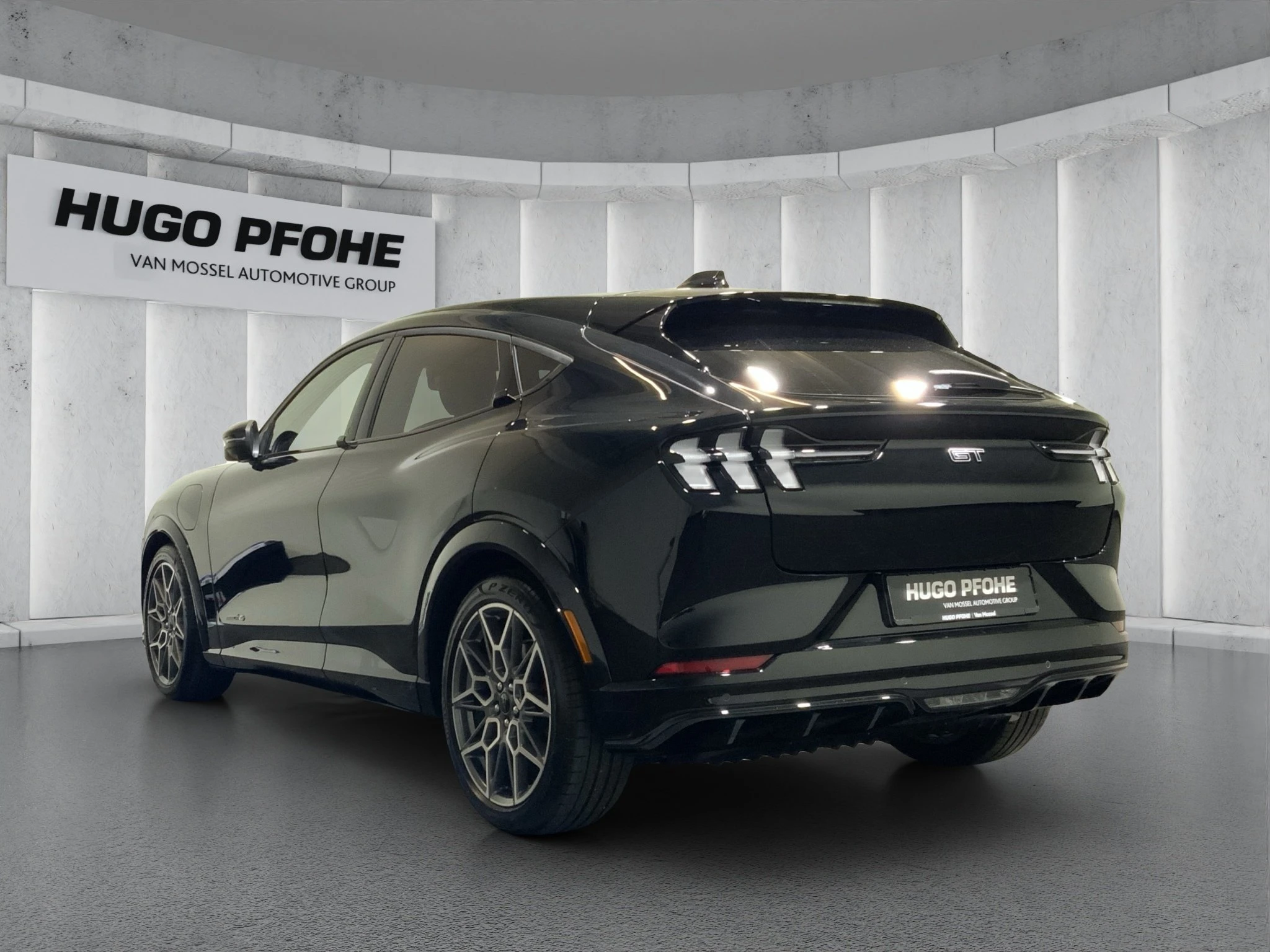 Ford-Mustang Mach-E-image-2