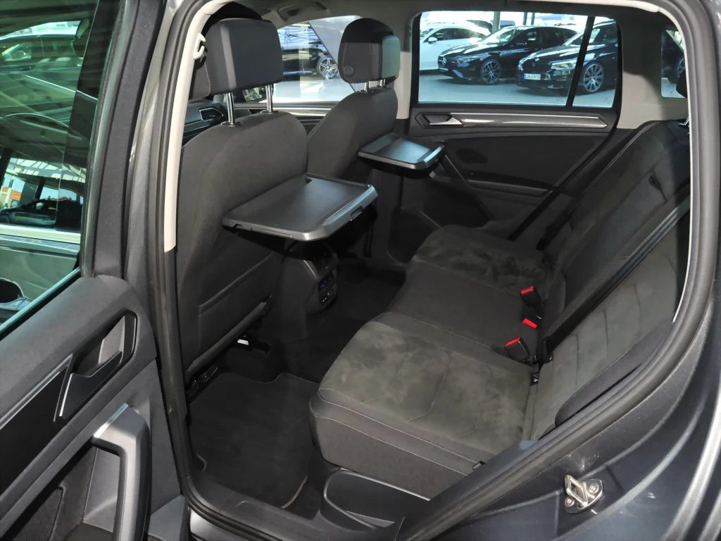 Volkswagen-Tiguan-image-8