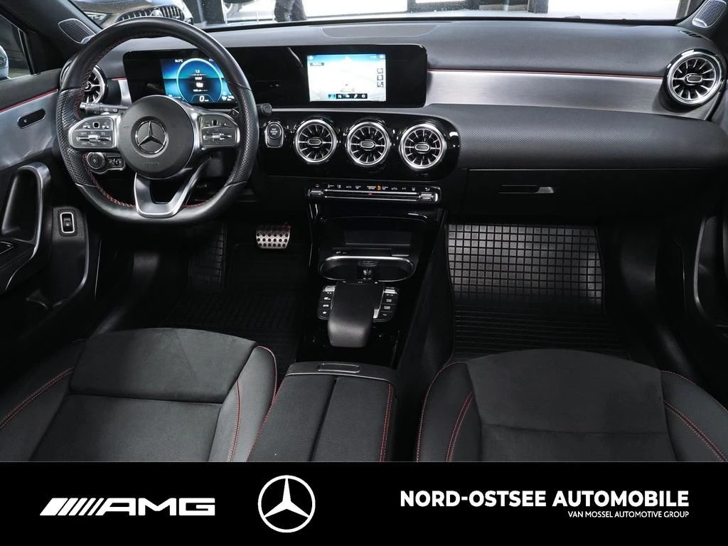 Mercedes-Benz A-Klasse 250 e AMG AHK PDC PANO BURMESTER TEMPOMAT AMG Line